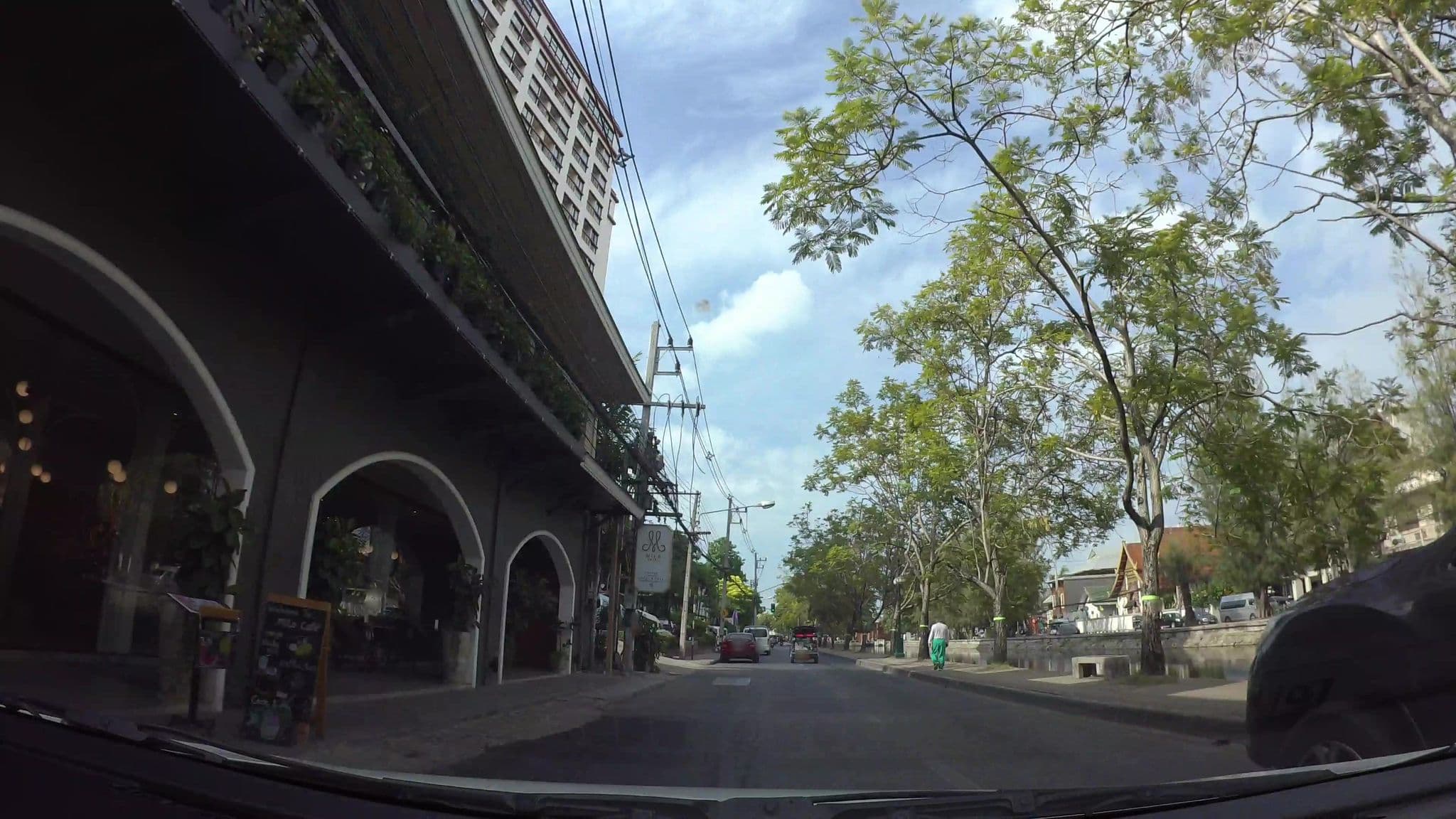 Street view near Mila Thapae@ Chiangmai Old City Boutique Hotel, Chiang Mai — © kaart_3 (CC BY-SA · Mapillary)