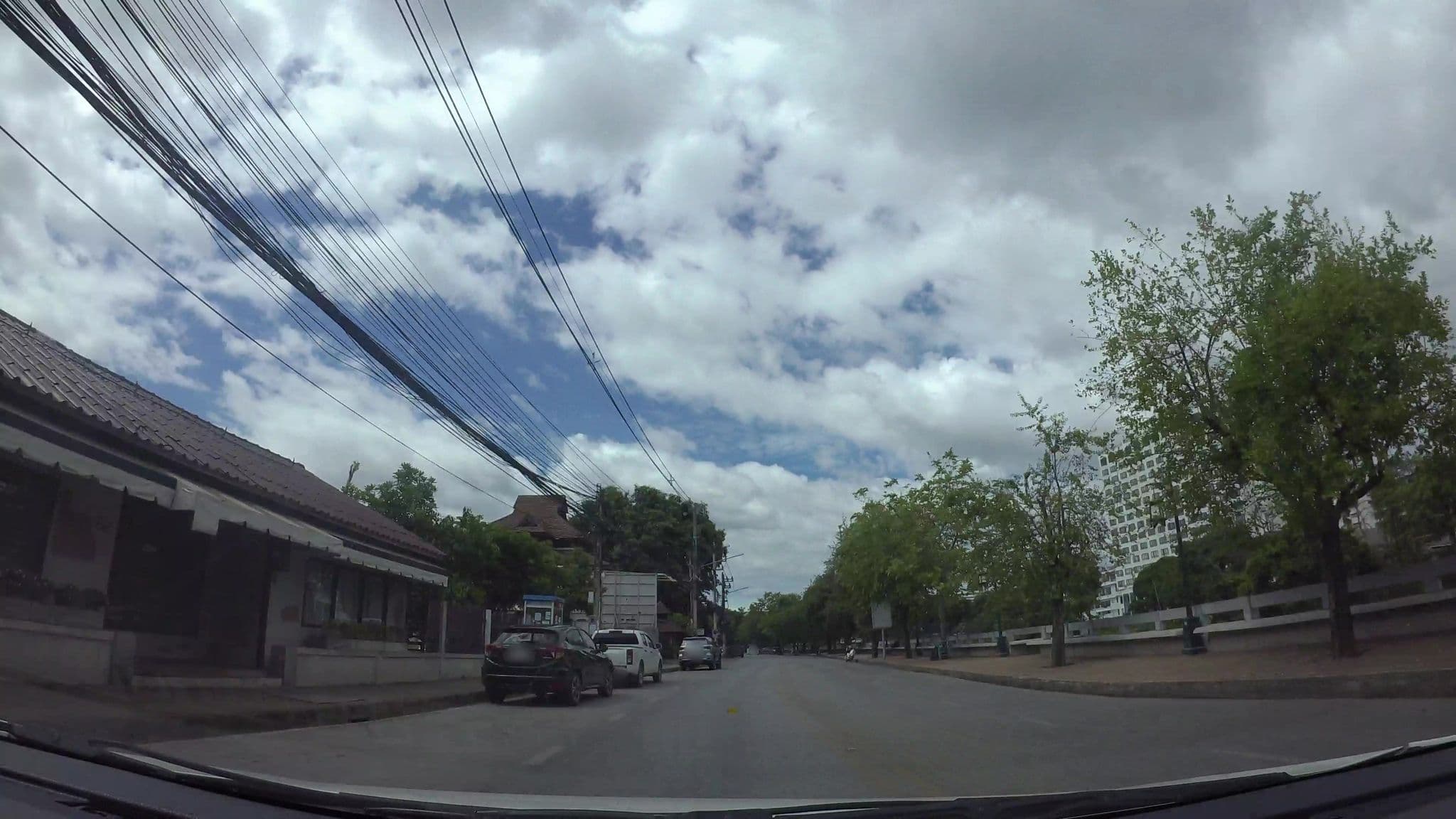 Street view near โรงแรมศรีประกาศ, Chiang Mai — © kaart_3 (CC BY-SA · Mapillary)