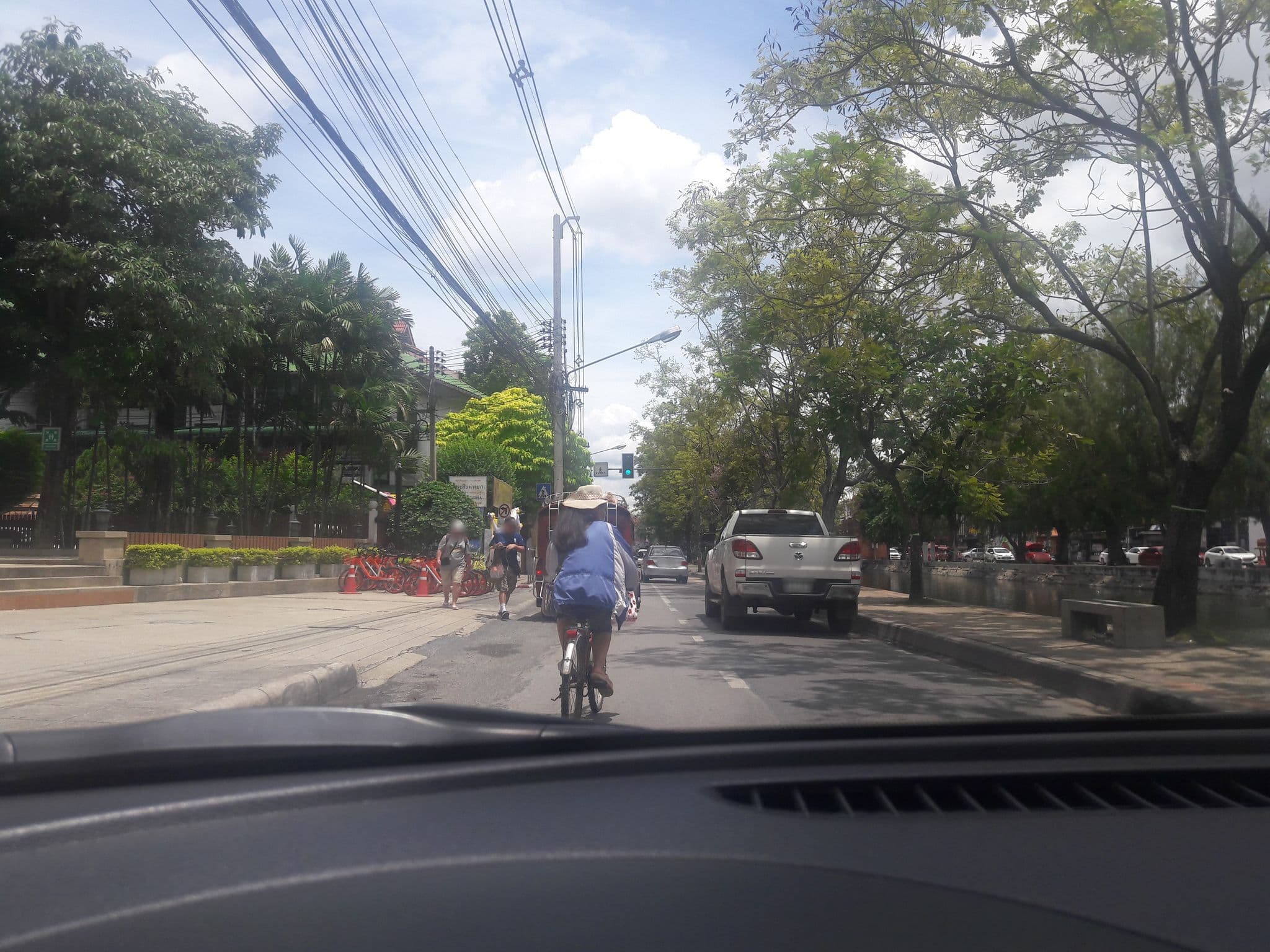 Street view near Amora Tapae Hotel Chiangmai, Chiang Mai — © ratchaphat (CC BY-SA · Mapillary)