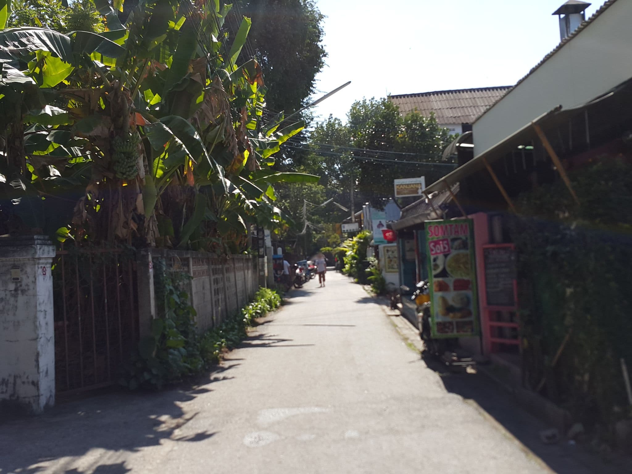 Street view near Saightong Guesthouse, Chiang Mai — © jrcarlsen (CC BY-SA · Mapillary)