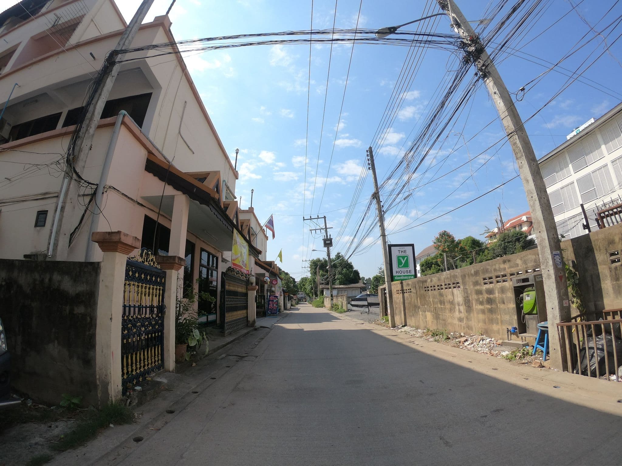 Street view near The Y House Hotel, Chiang Mai — © chanuwath_grab (CC BY-SA · Mapillary)