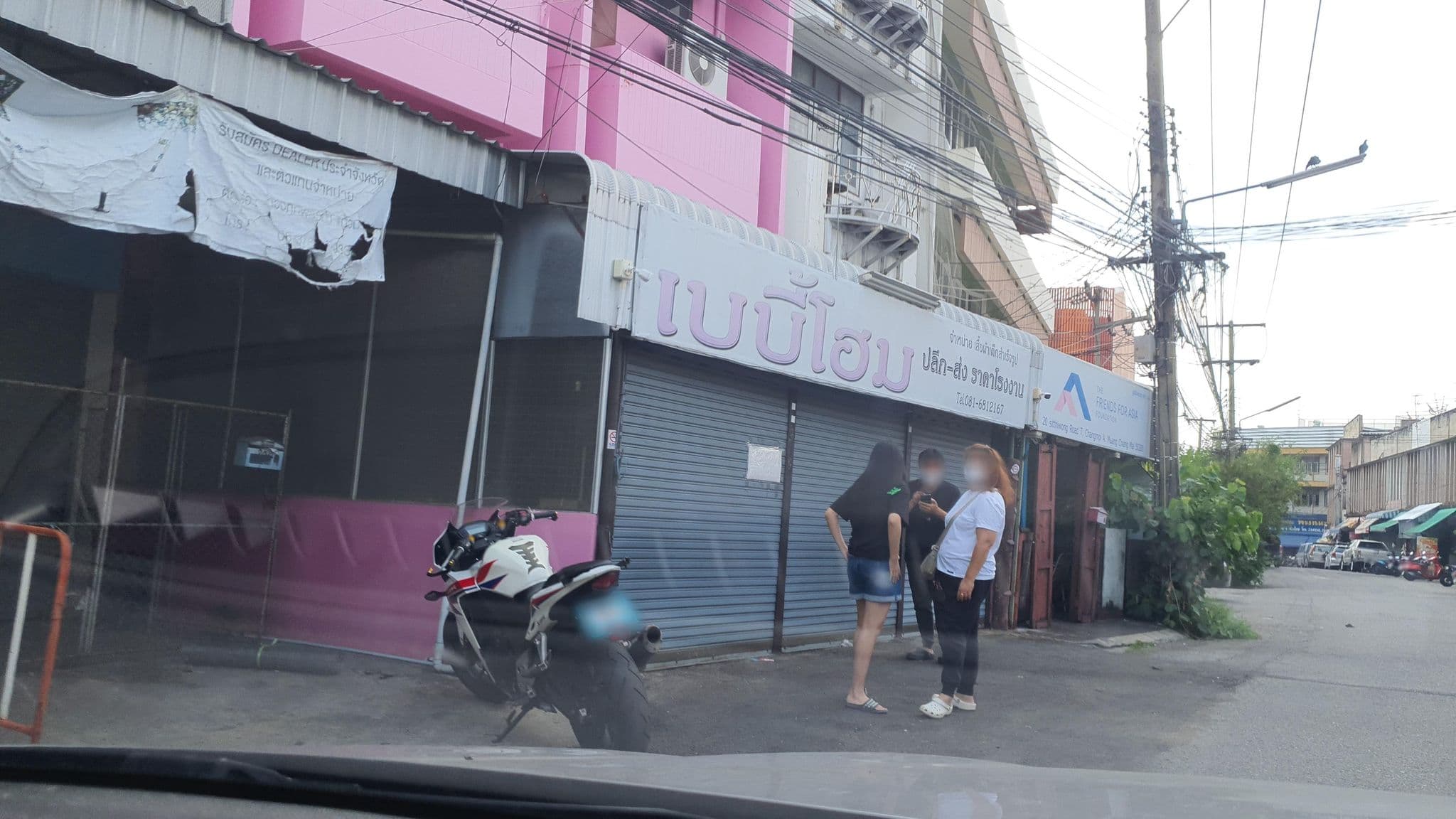 Street view near Cumpun Guesthouse, Chiang Mai — © jrcarlsen (CC BY-SA · Mapillary)