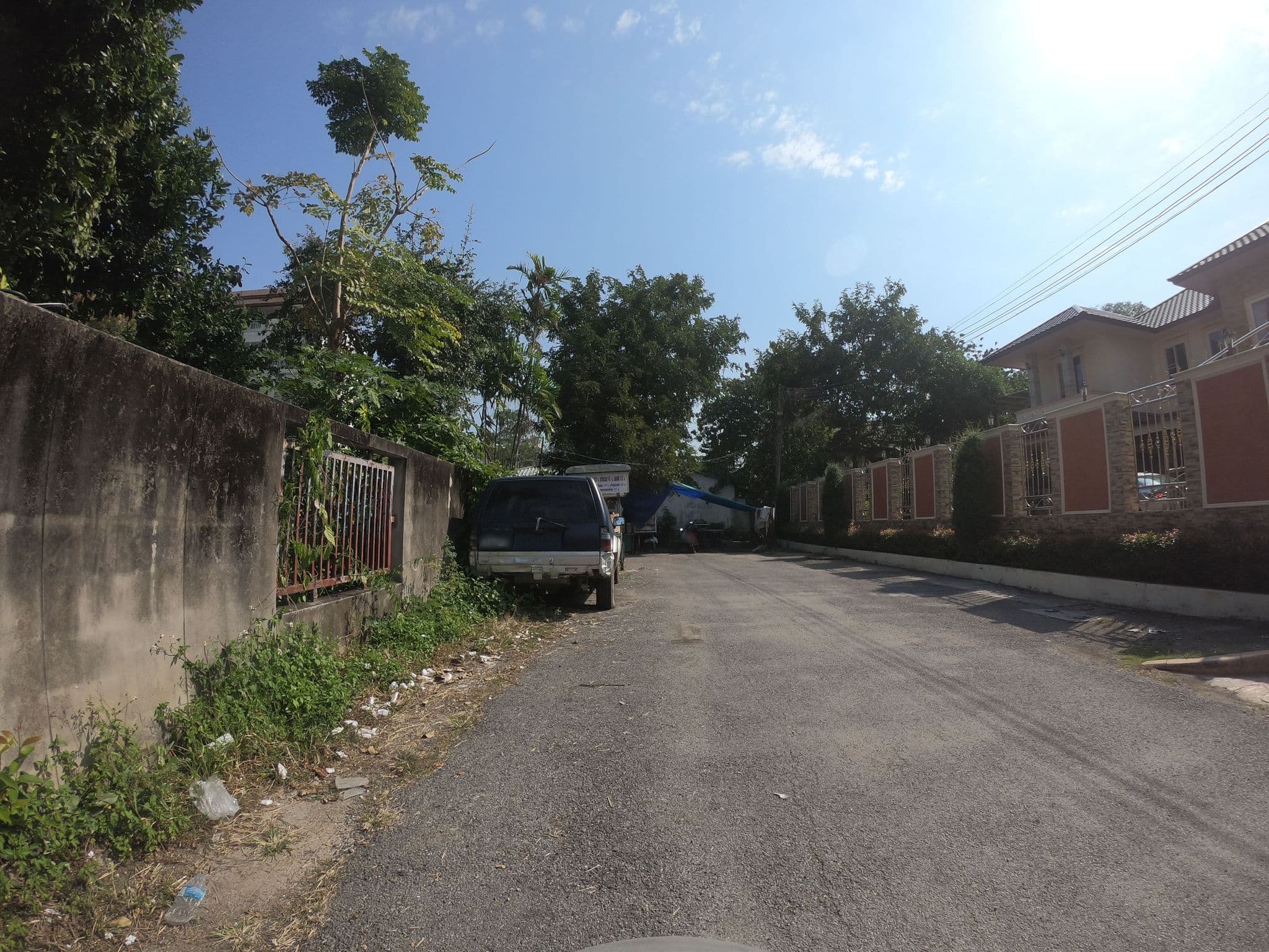 Street view near โรงแรมศรีมงคล เชียงใหม่, Chiang Mai — © chanuwath_grab (CC BY-SA · Mapillary)