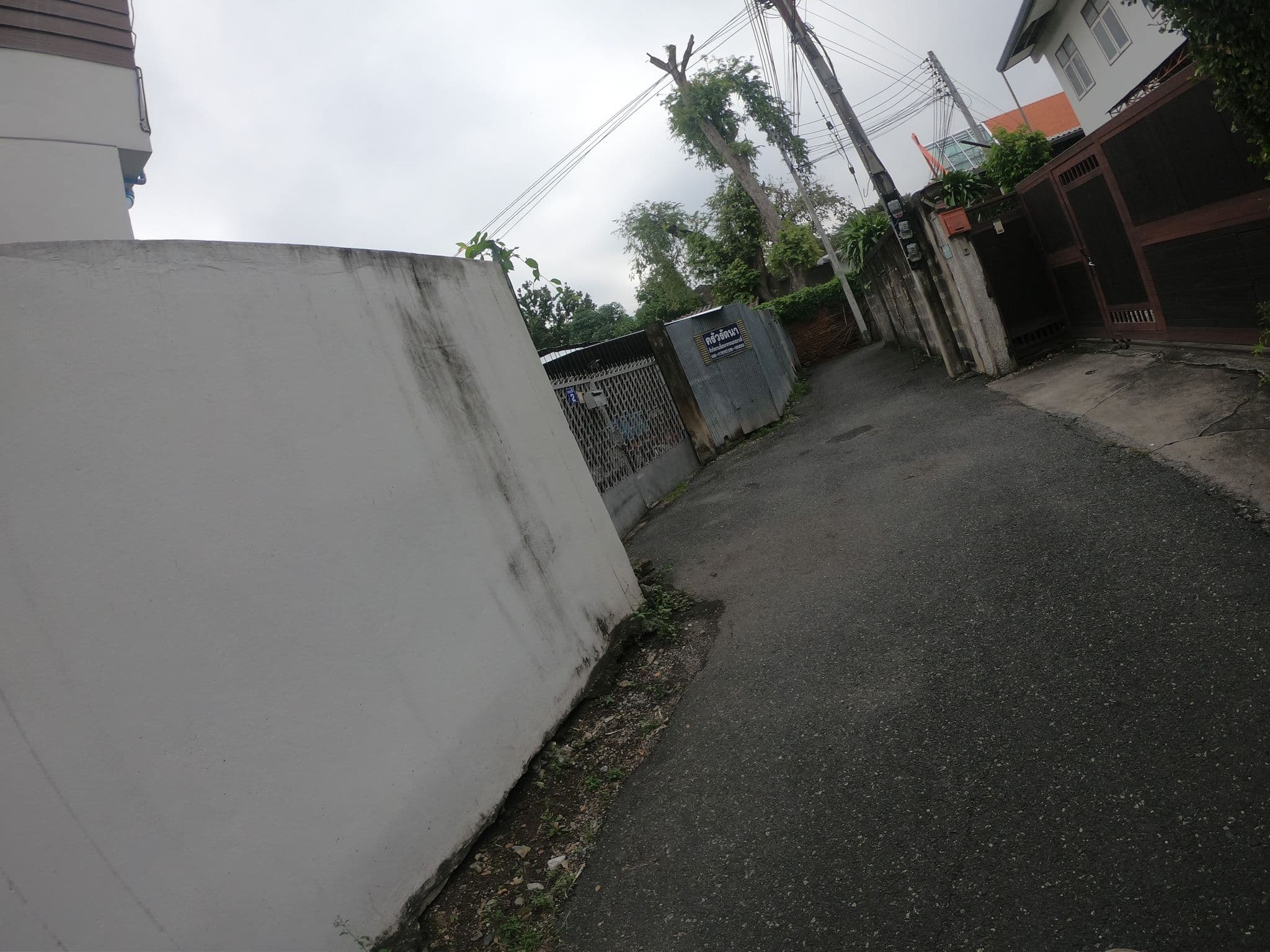Street view near บ้านพอดี, Chiang Mai — © chanuwath_grab (CC BY-SA · Mapillary)