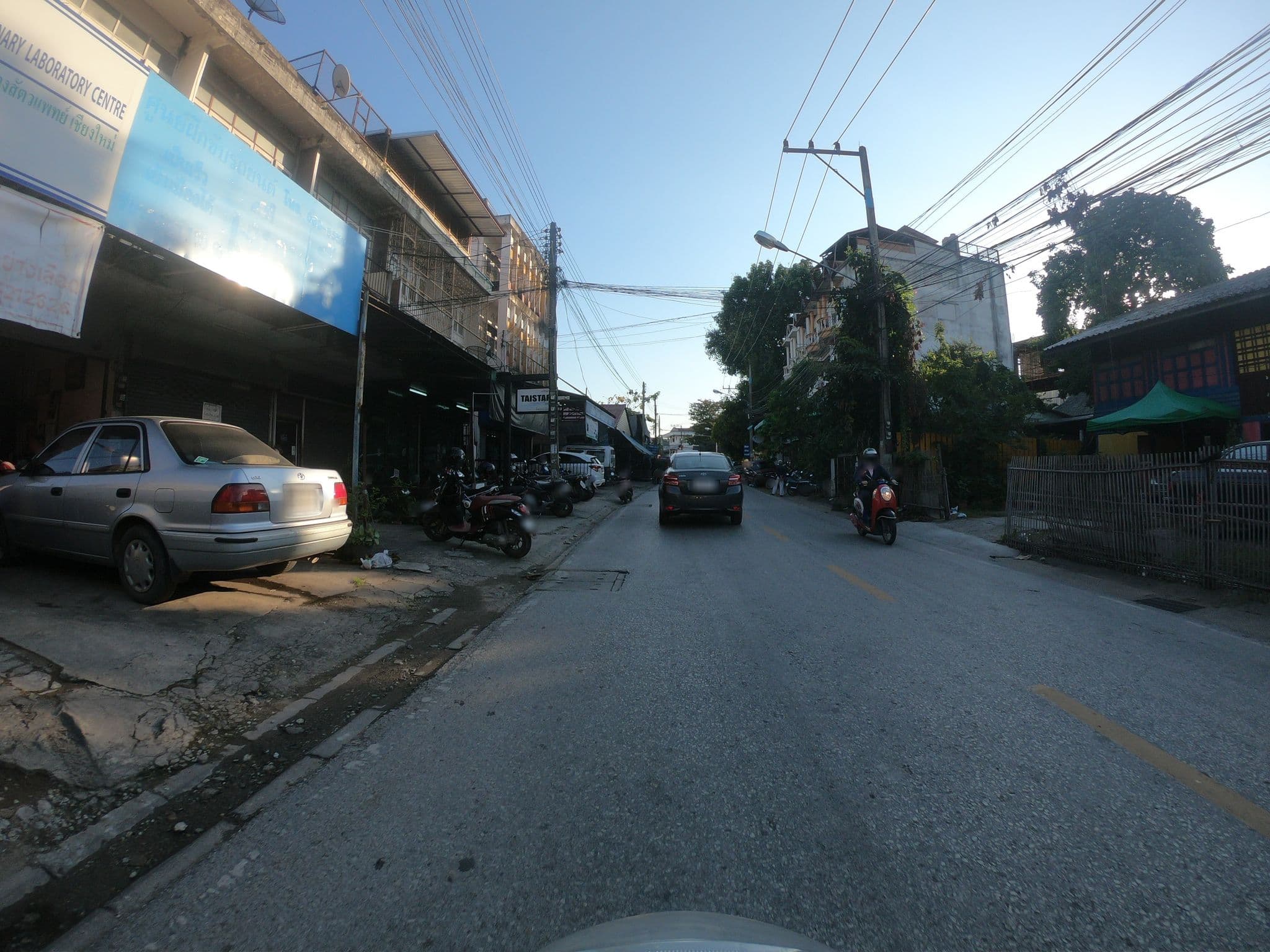 Street view near Light up Decorate&Construction, Chiang Mai — © chanuwath_grab (CC BY-SA · Mapillary)