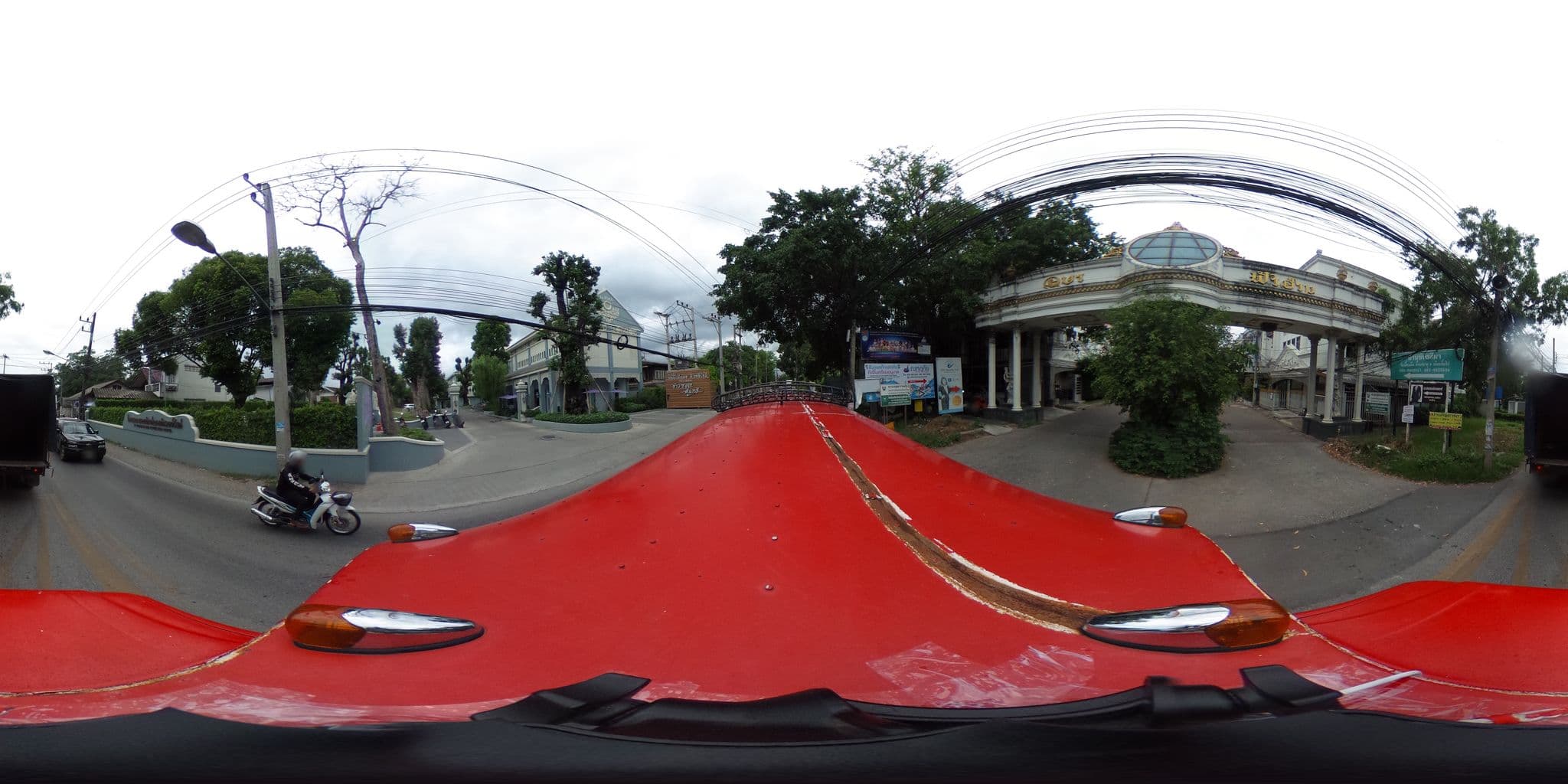 Street view near Miss Sunshine Bed, Bike, 'n Breakfast, Chiang Mai — © kavinda (CC BY-SA · Mapillary)
