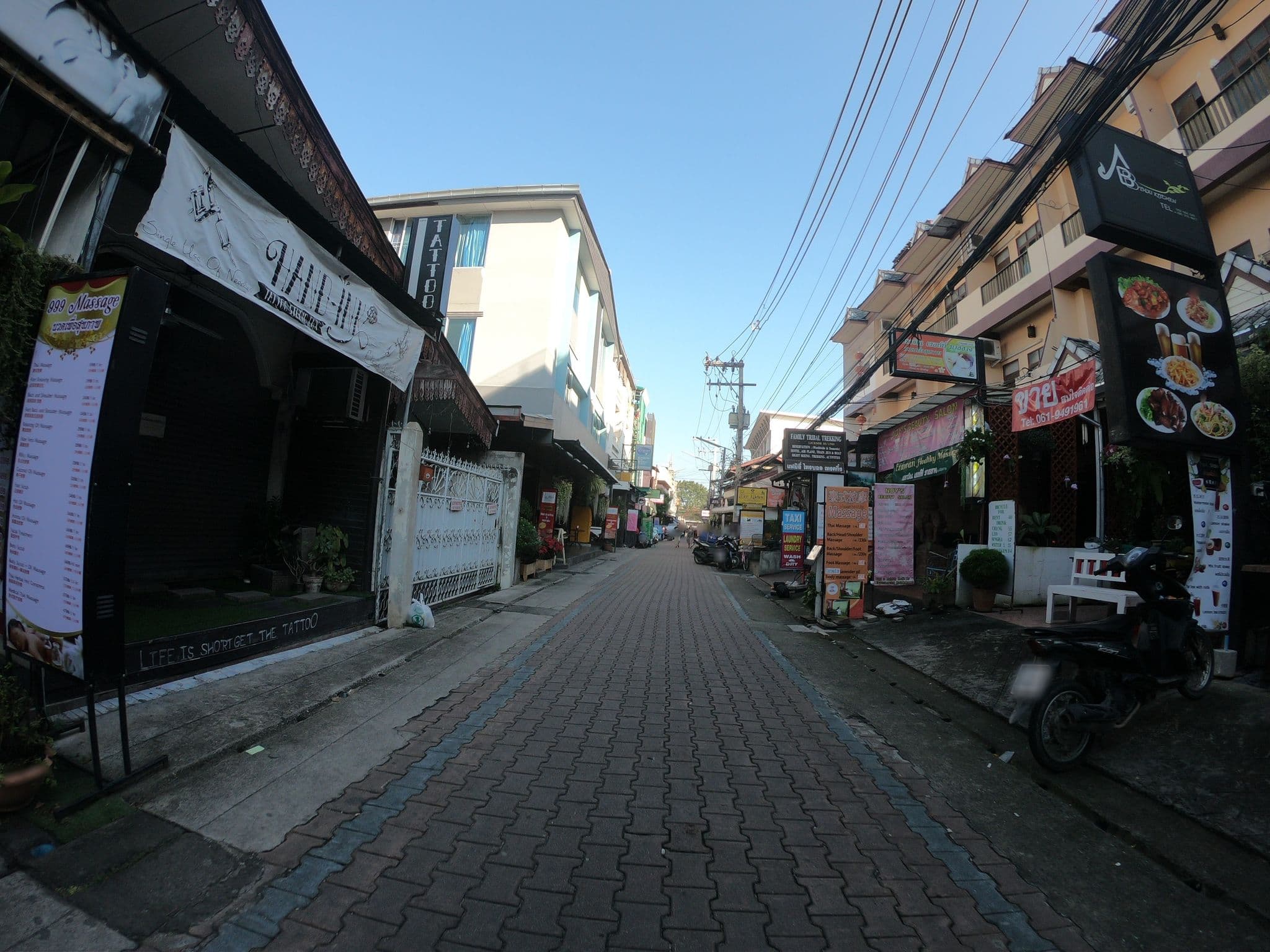 Street view near Jai Dii, Chiang Mai — © chanuwath_grab (CC BY-SA · Mapillary)