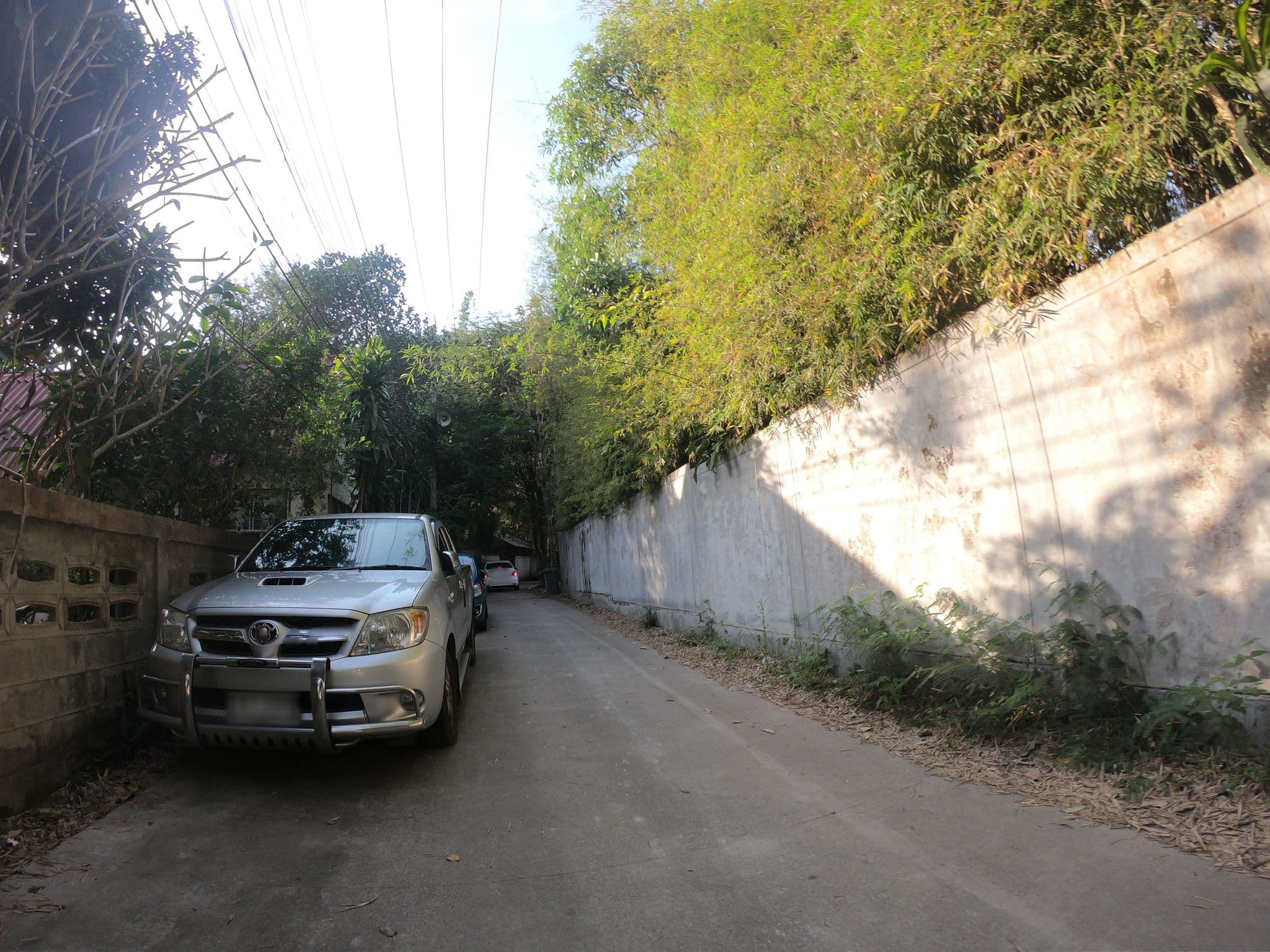 Street view near Kireethara Boutique Resort, Chiang Mai — © chanuwath_grab (CC BY-SA · Mapillary)