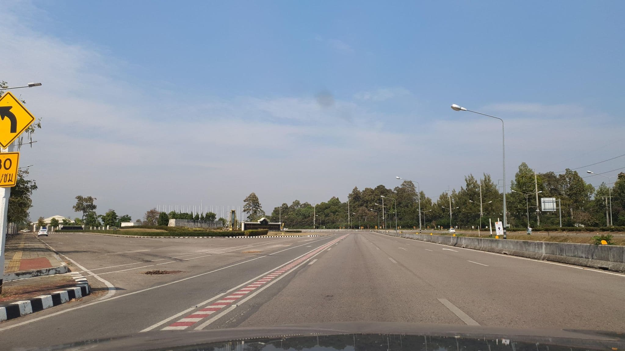 Street view near Hinoki Hotel, Chiang Mai — © jrcarlsen (CC BY-SA · Mapillary)