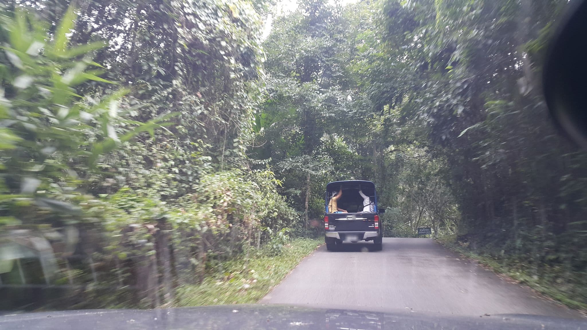Street view near Aobe, San Kamphaeng — © jrcarlsen (CC BY-SA · Mapillary)
