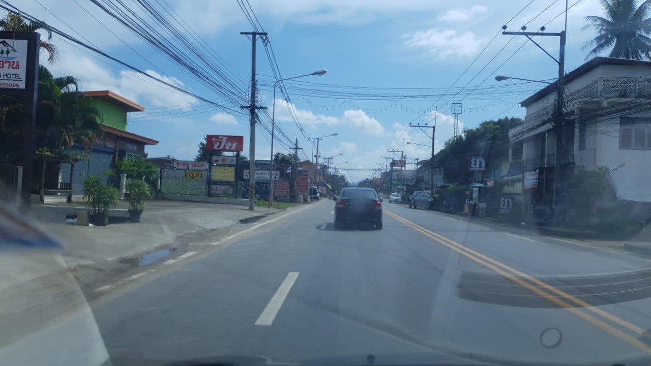 Street view near เฮาฮักแม่ขะจาน, Mae Chai — © silamanee (CC BY-SA · Mapillary)