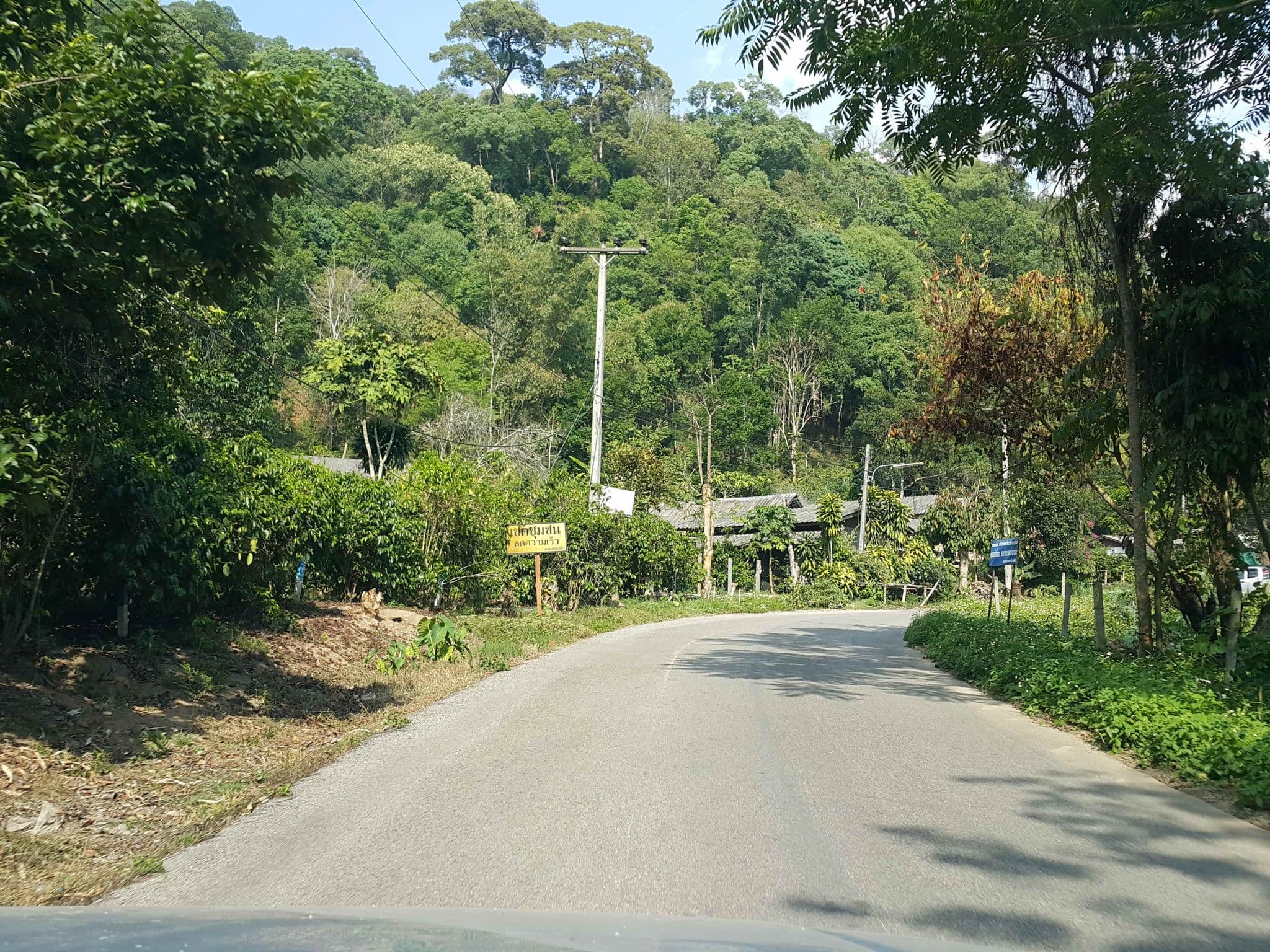 Street view near Villa3, San Kamphaeng — © jrcarlsen (CC BY-SA · Mapillary)