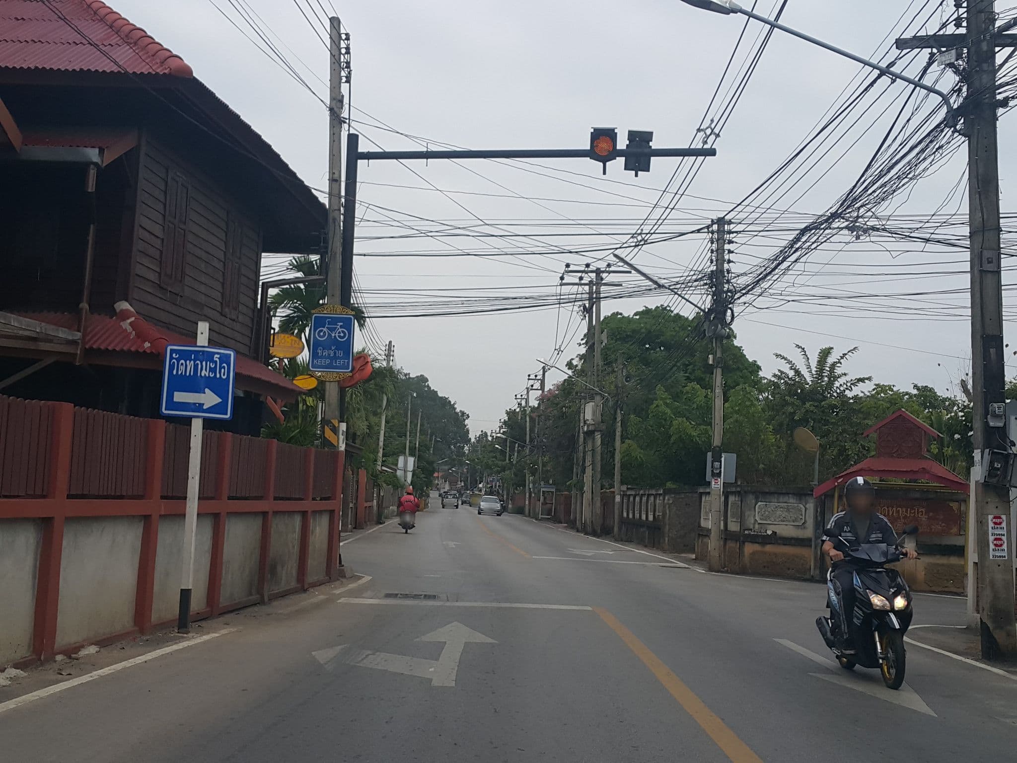 Street view near คำออน kum-on, Lampang — © jrcarlsen (CC BY-SA · Mapillary)