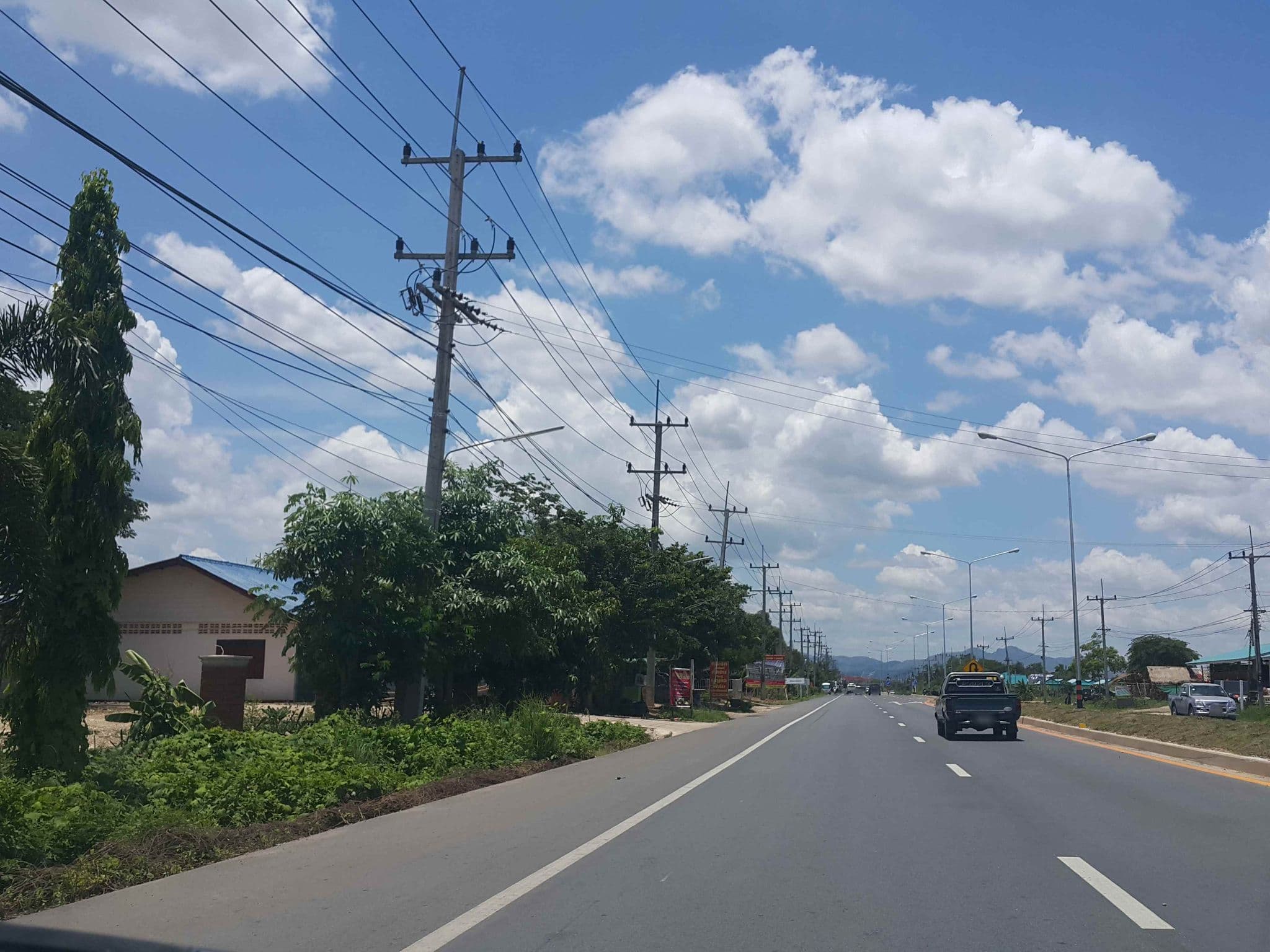 Street view near โรงแรมน่านภาดีเพลส, Nan — © jrcarlsen (CC BY-SA · Mapillary)