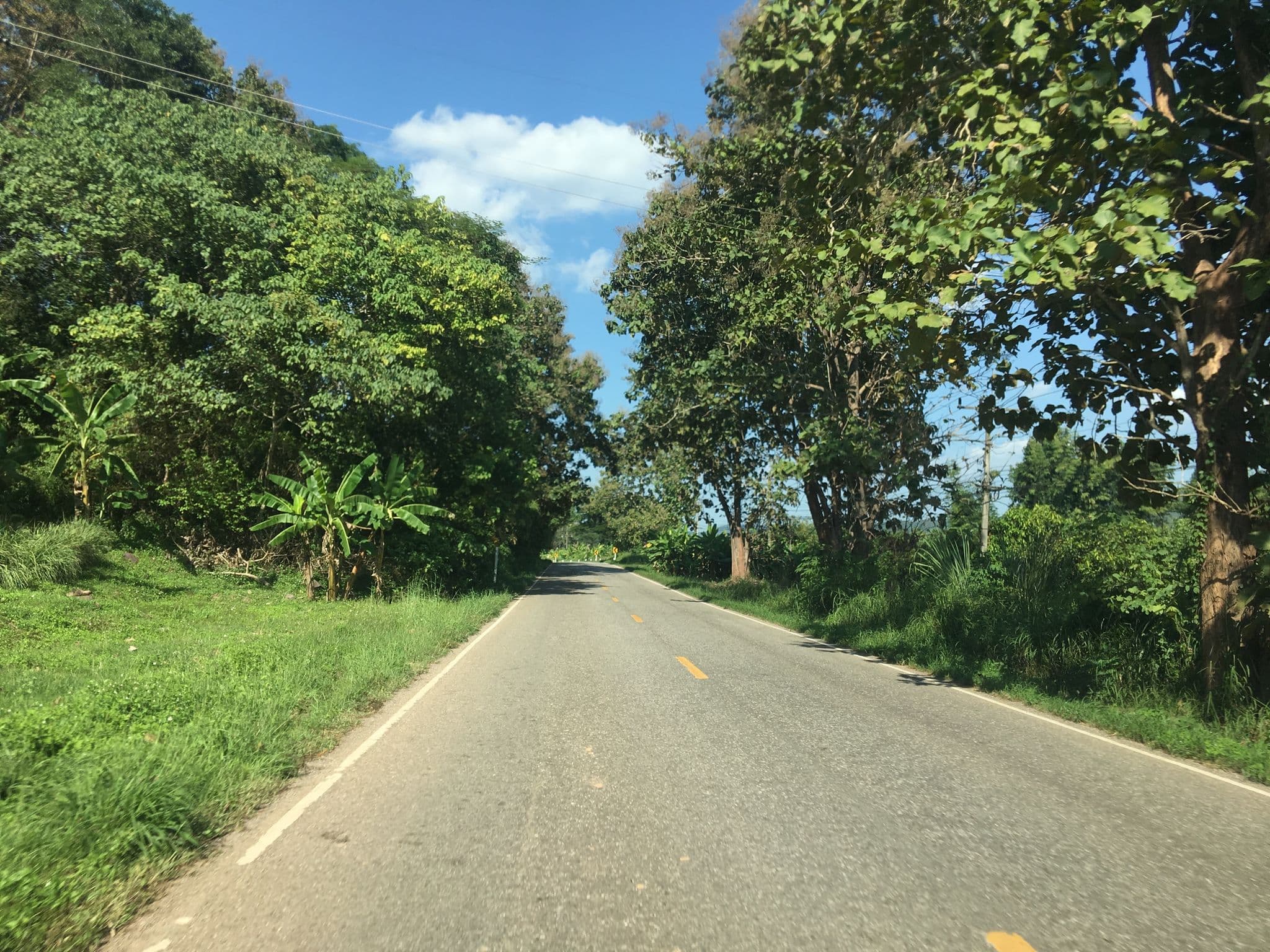 Street view near ภูเพียงดาว รีสอร์ท, Pong — © wapriz (CC BY-SA · Mapillary)