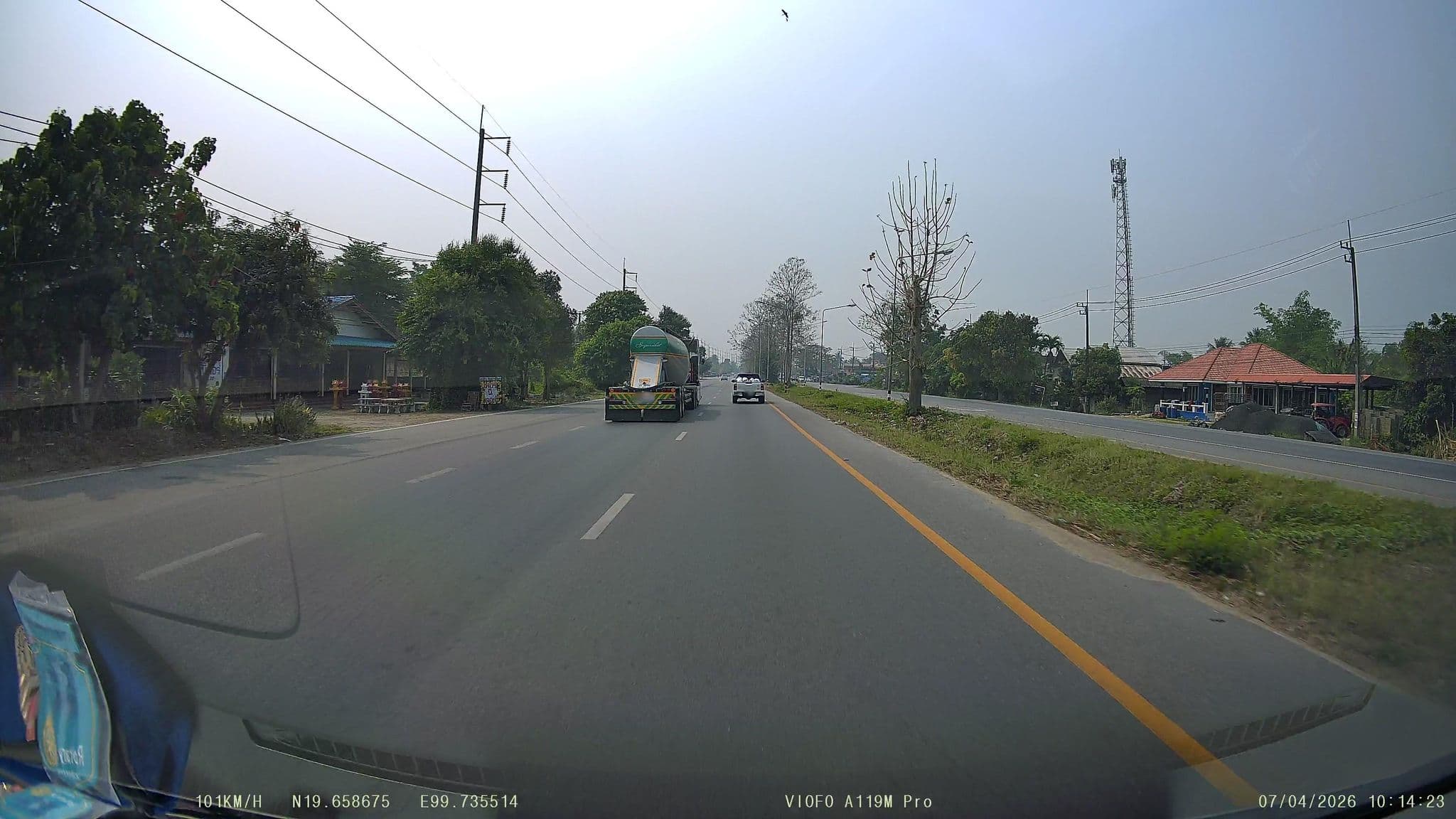 Street view near โรงแรมณิชาภา, Chiang Rai — © ThailandCambodia (CC BY-SA · Mapillary)