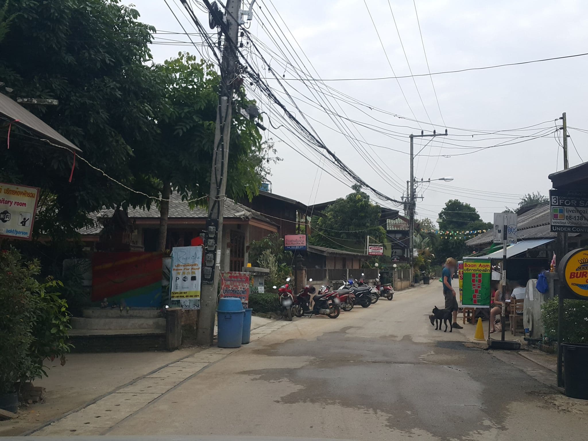 Street view near LaMom Hostelo, Pai — © jrcarlsen (CC BY-SA · Mapillary)
