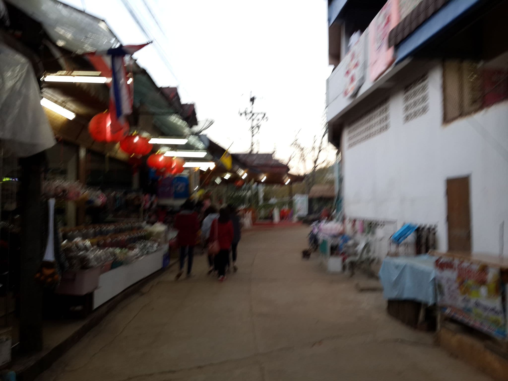 Street view near บ้านพักนาหา (Naha Guest House), Fang — © mishari (CC BY-SA · Mapillary)