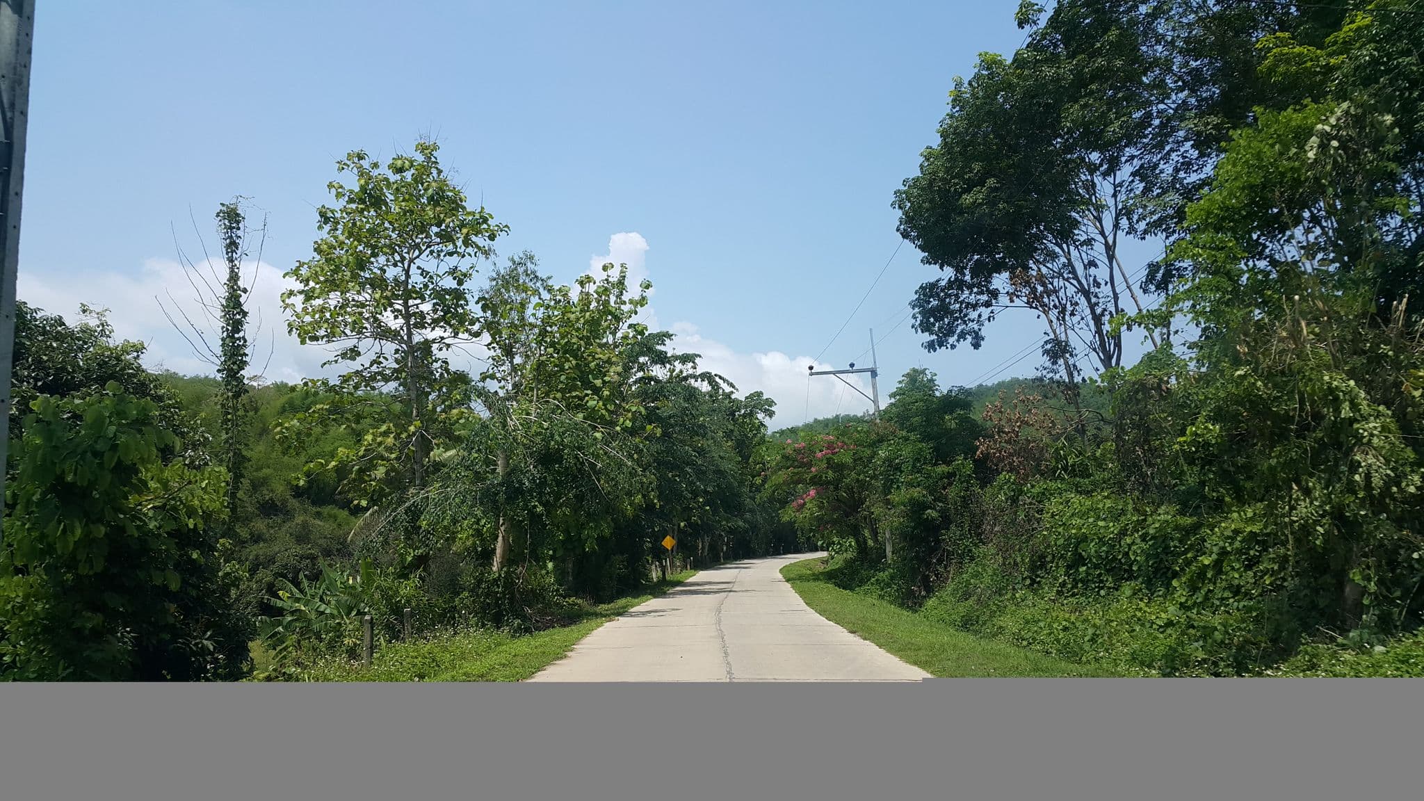 Street view near at chaingrai, Chiang Rai — © jrcarlsen (CC BY-SA · Mapillary)