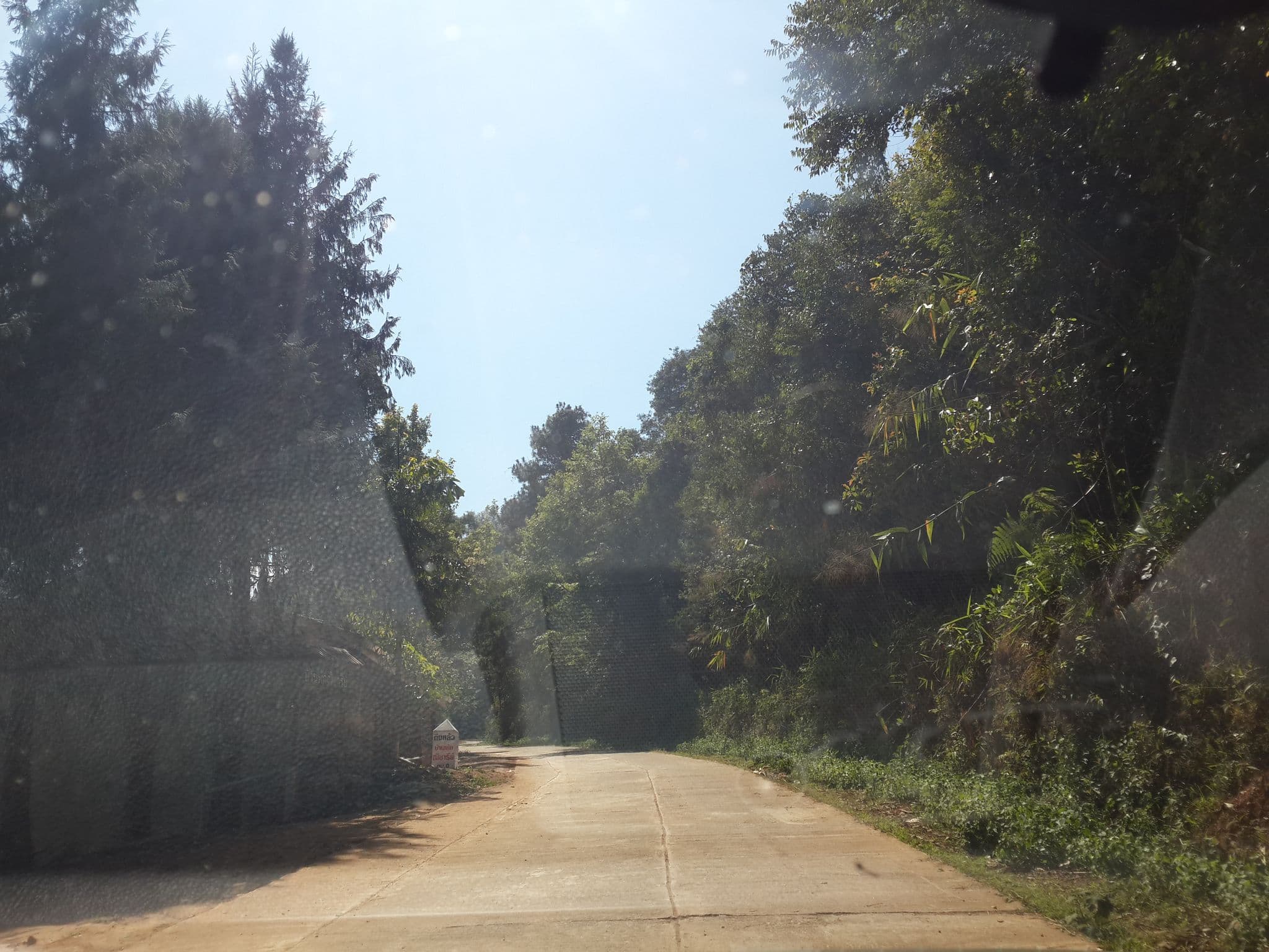 Street view near ณิชารีย์ เกสเฮาส์, Fang — © mishari (CC BY-SA · Mapillary)