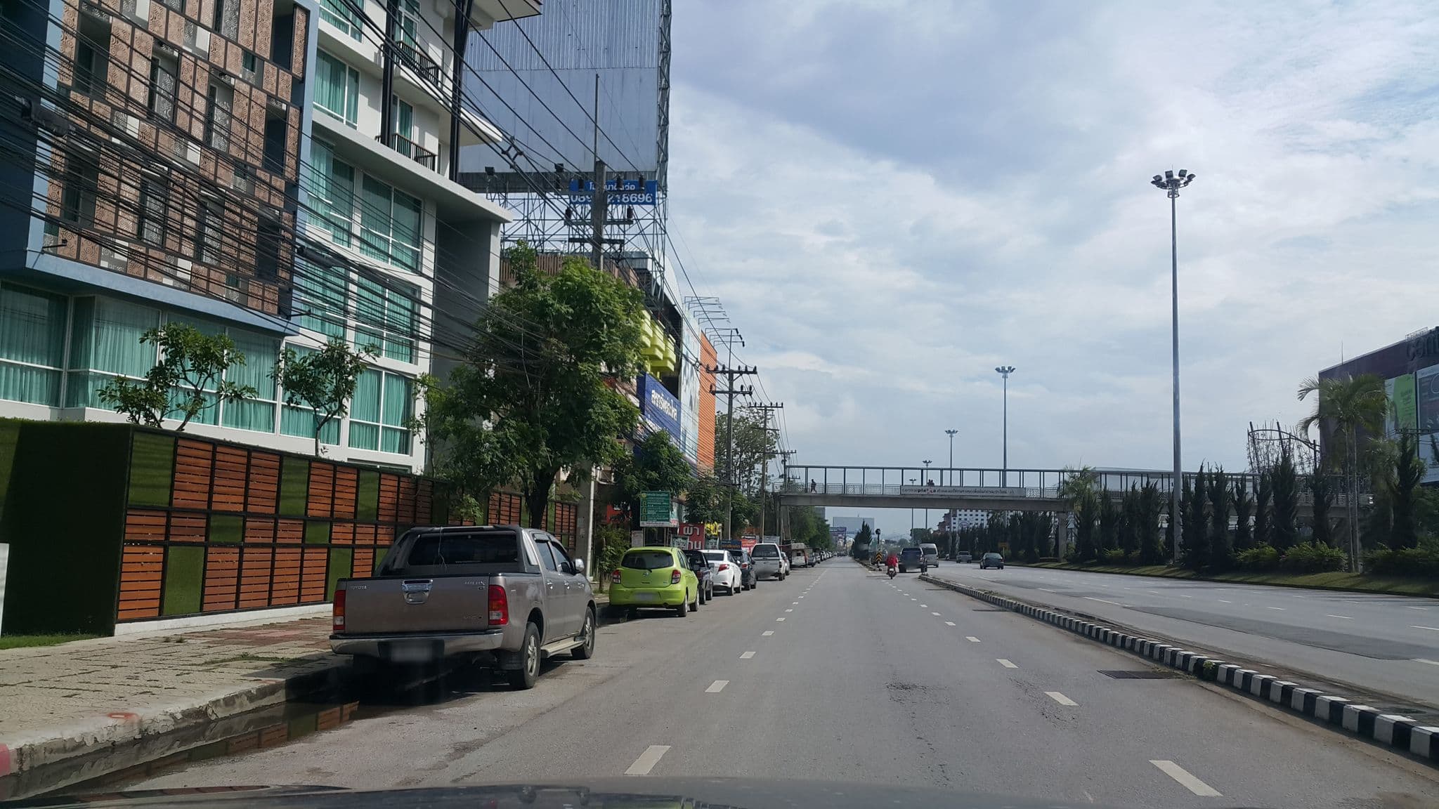 Street view near Vista Ball Room1, Chiang Rai — © jrcarlsen (CC BY-SA · Mapillary)