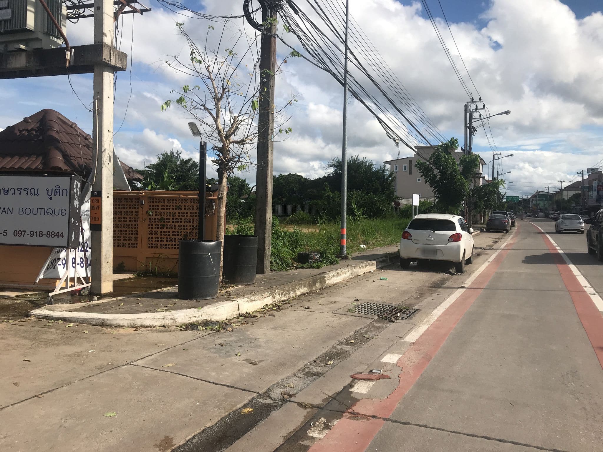 Street view near โรงแรมเอสบี, Chiang Rai — © wiwattantib (CC BY-SA · Mapillary)