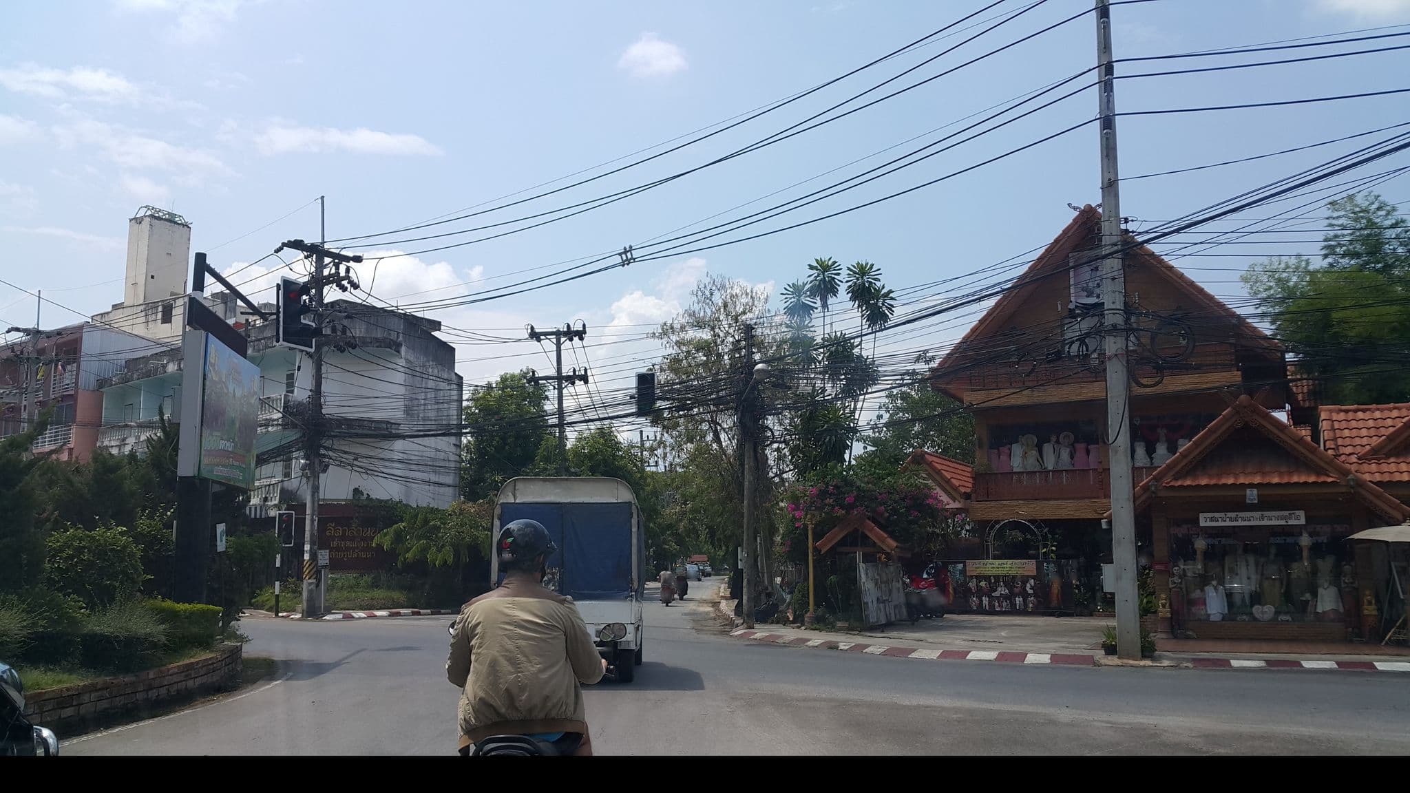 Street view near Suk Hostel & Co-Living Space, Chiang Rai — © jrcarlsen (CC BY-SA · Mapillary)