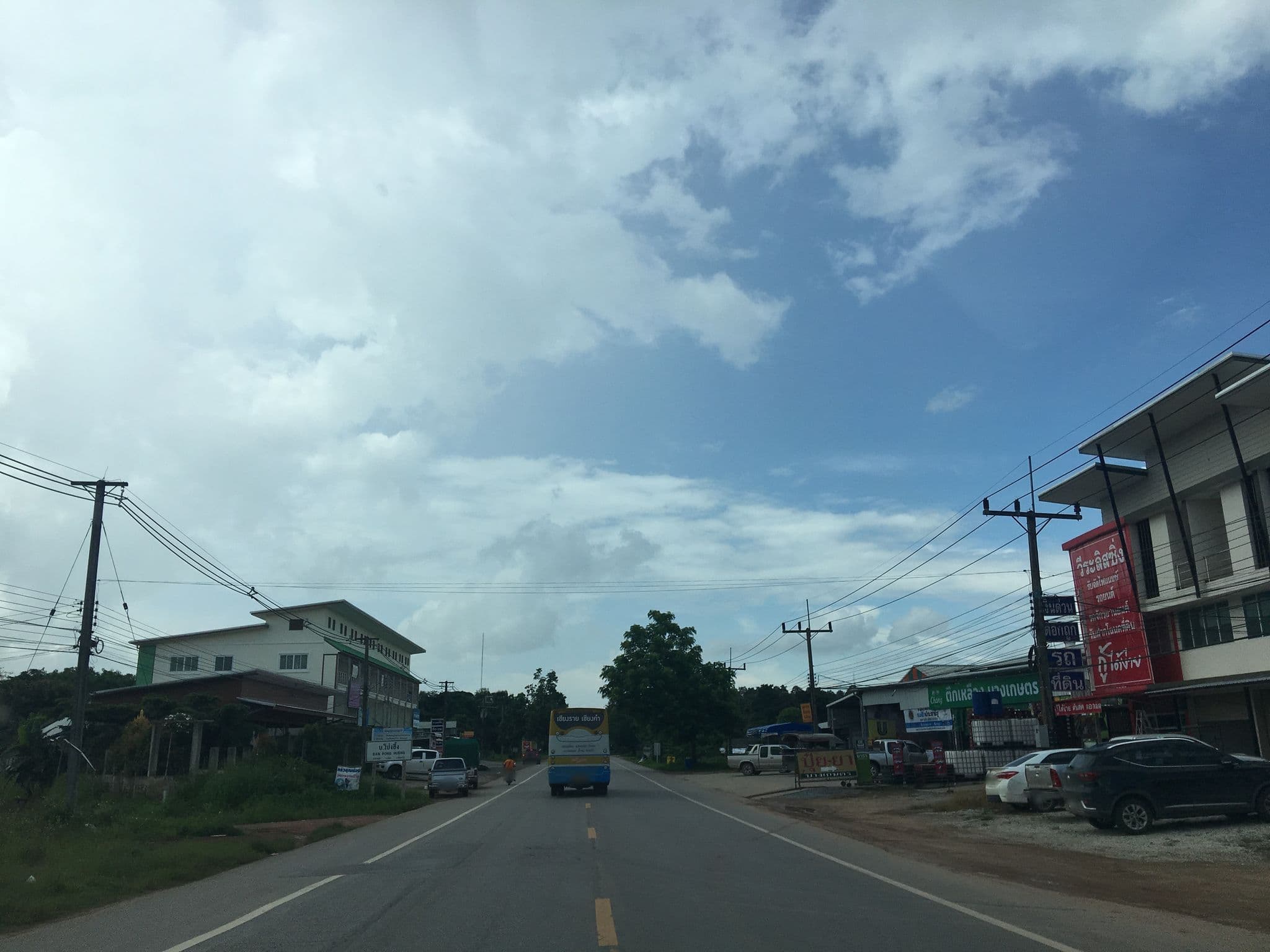 Street view near ภูกาสะลอง รีสอร์ท, Chiang Rai — © wapriz (CC BY-SA · Mapillary)