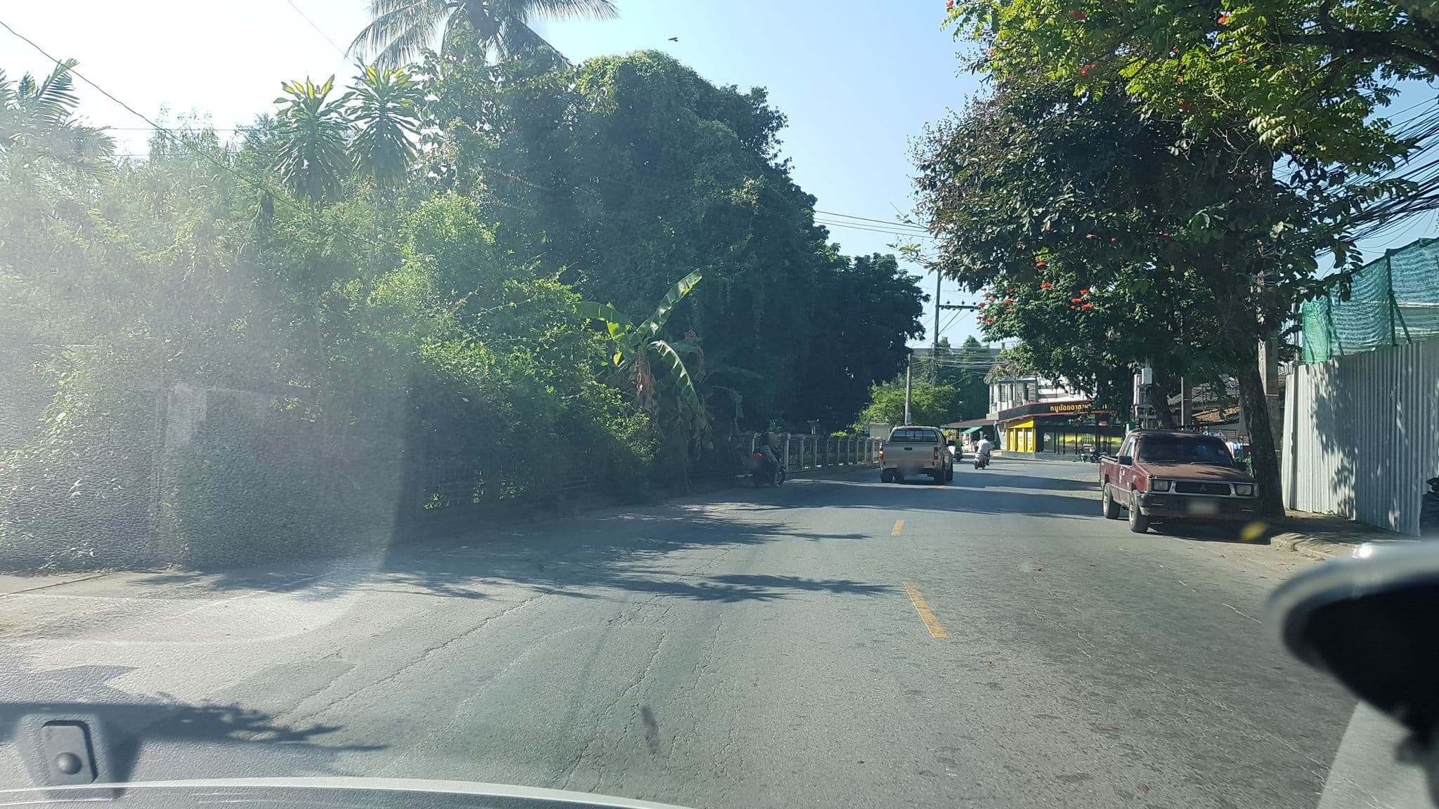 Street view near ART ANN HOTEL, Chiang Rai — © igorzo (CC BY-SA · Mapillary)
