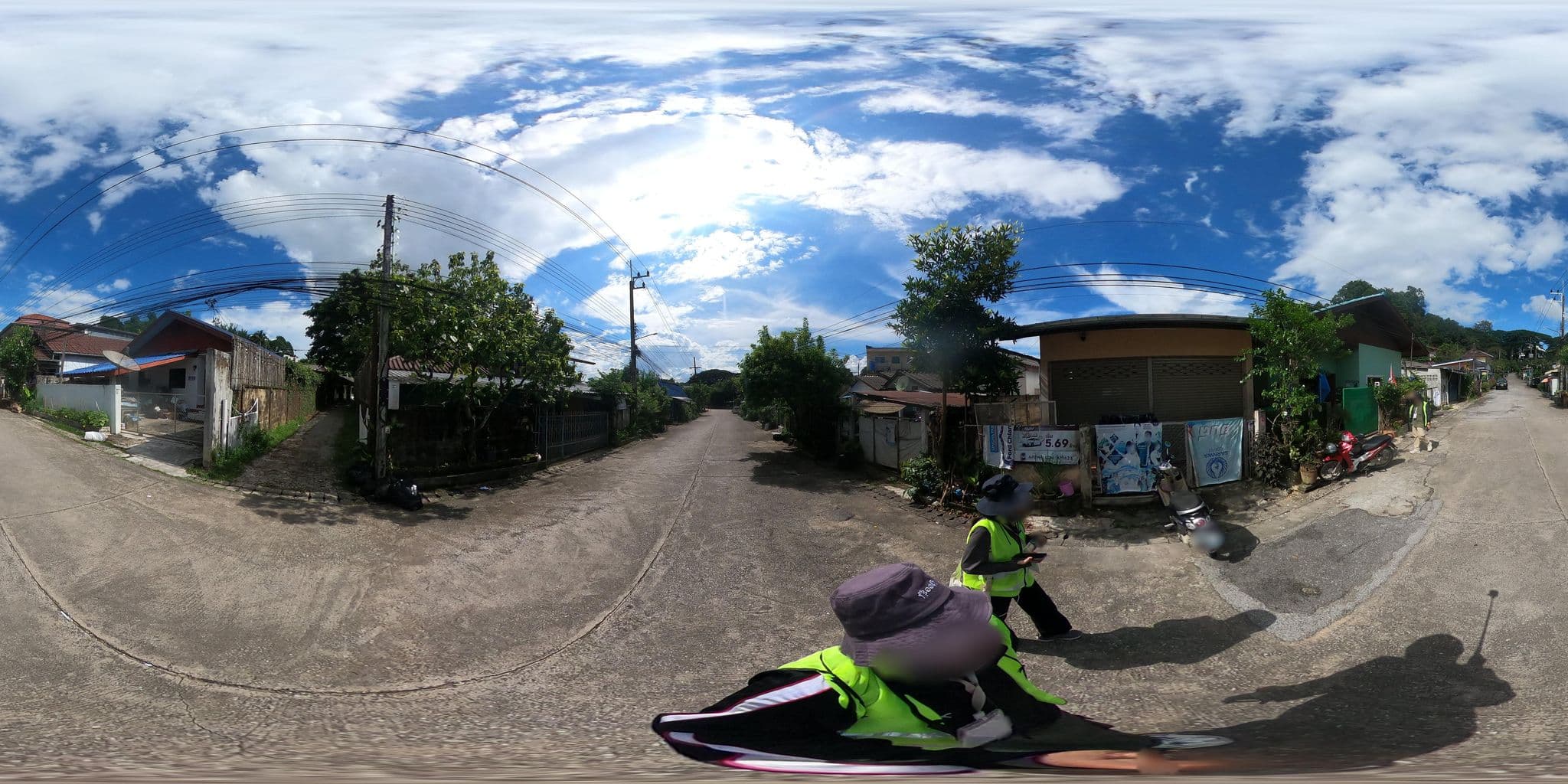 Street view near เฮือนจันทร์เจ้า เกสเฮาส์, Chiang Rai — © SoT (CC BY-SA · Mapillary)