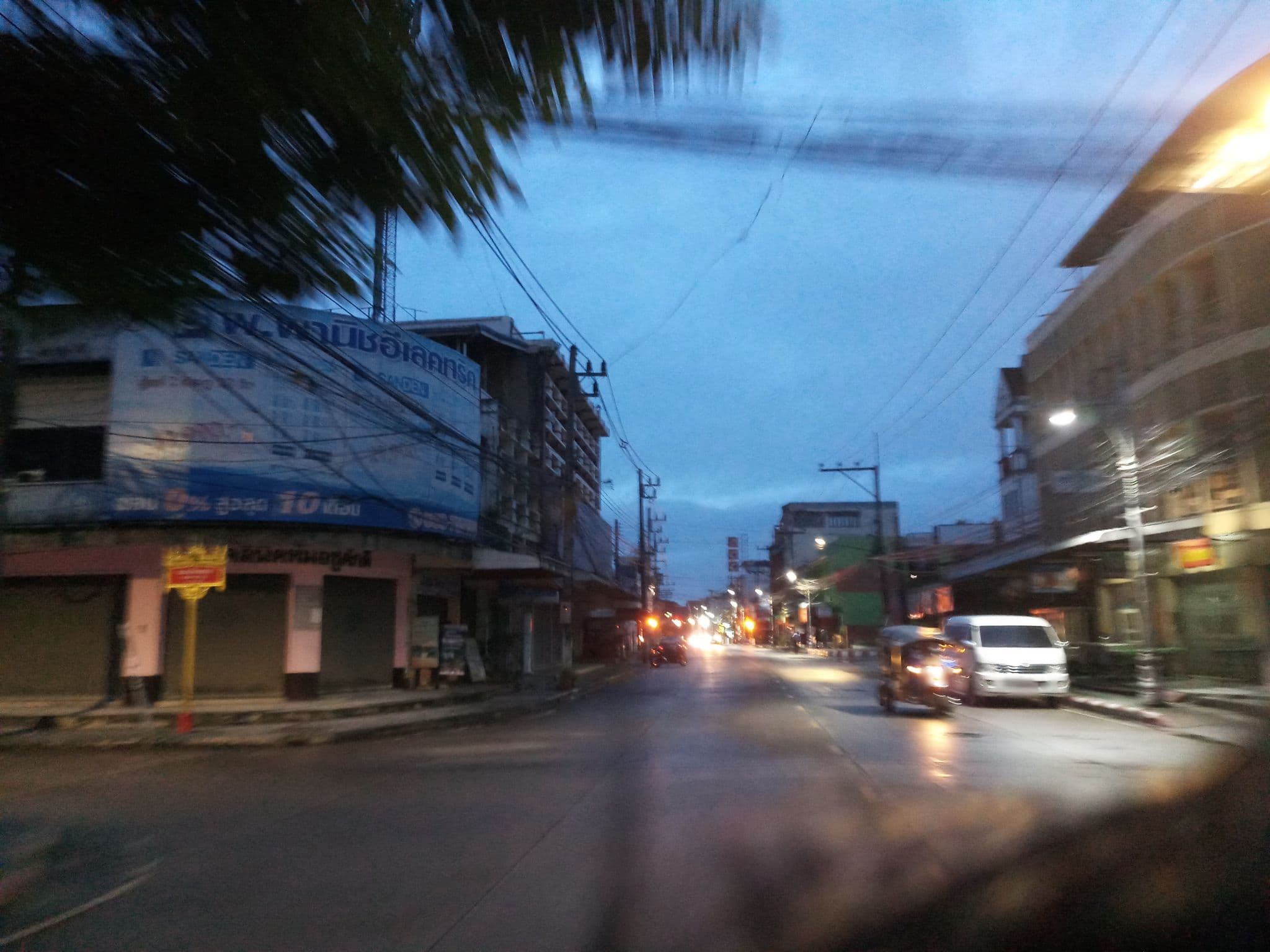 Street view near BED-FRIENDS POSHTEL, Chiang Rai — © jang (CC BY-SA · Mapillary)
