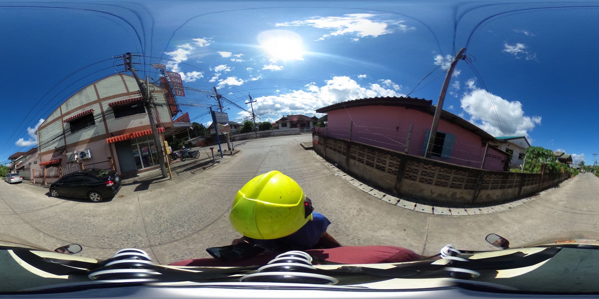 Street view near นั่งร้าน, Mae Chan — © maricarrabonza (CC BY-SA · Mapillary)
