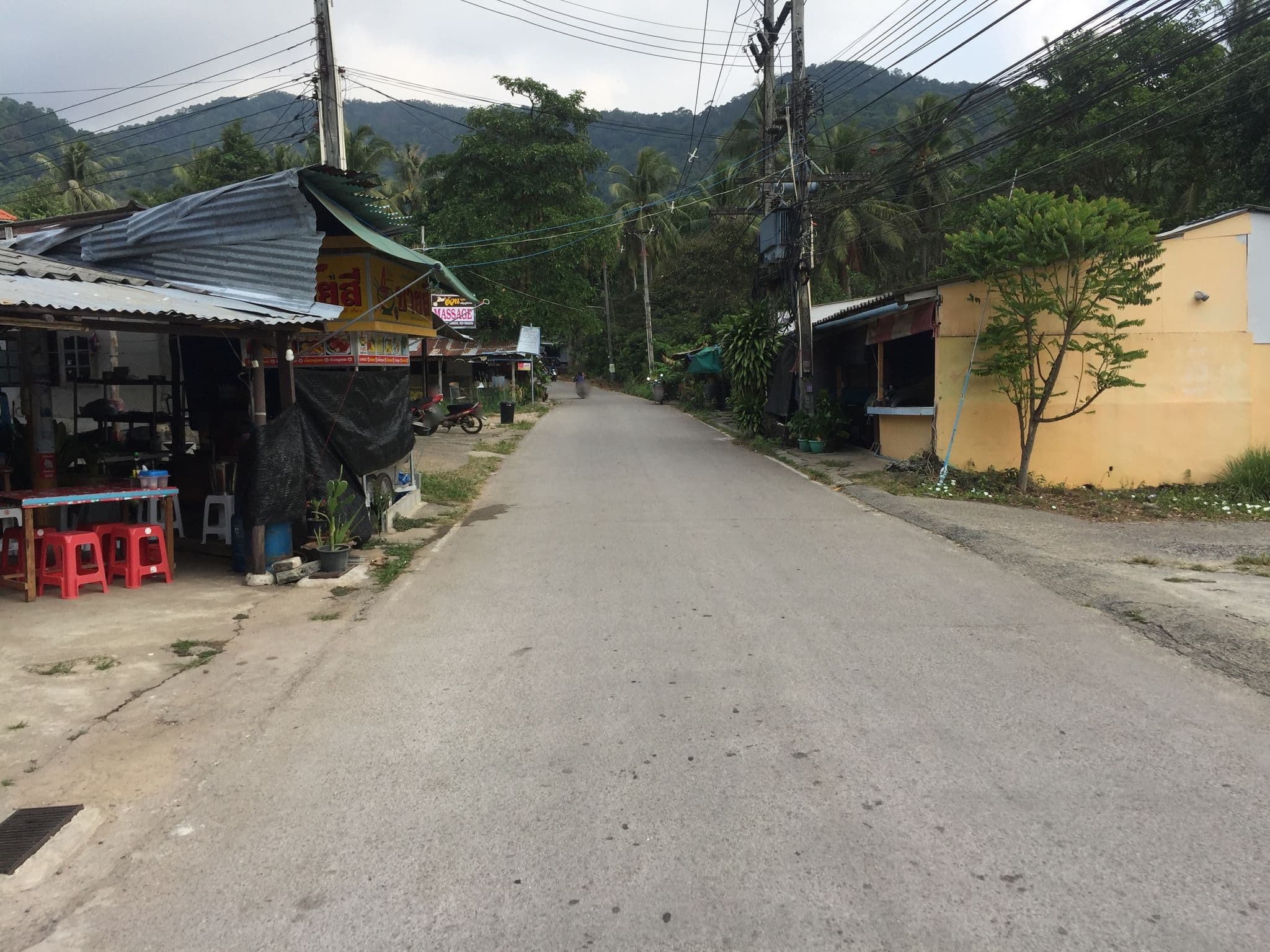 Street view near Seascape, Ko Chang Tai — © eme (CC BY-SA · Mapillary)