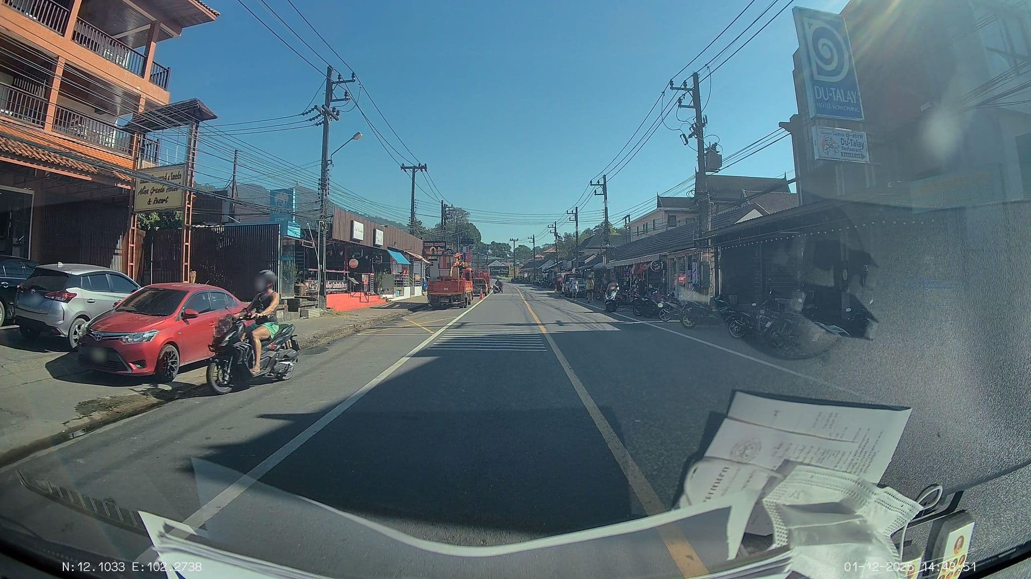 Street view near DUTALAY HOTEL KOH CHANG, Ko Chang — © ThailandCambodia (CC BY-SA · Mapillary)