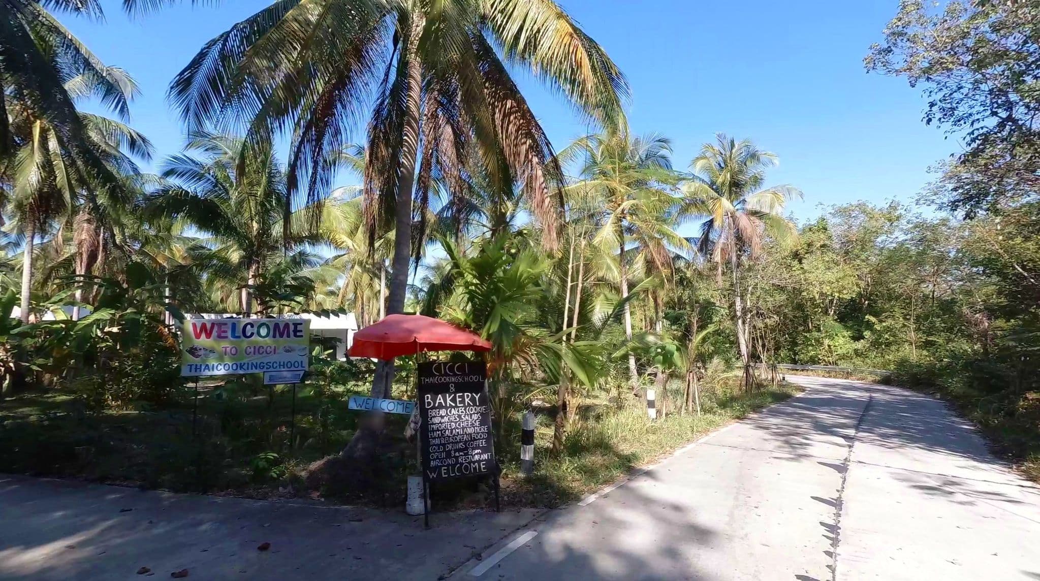 Street view near Koh Kood Bed's, Ko Kood — © freddouhelk (CC BY-SA · Mapillary)