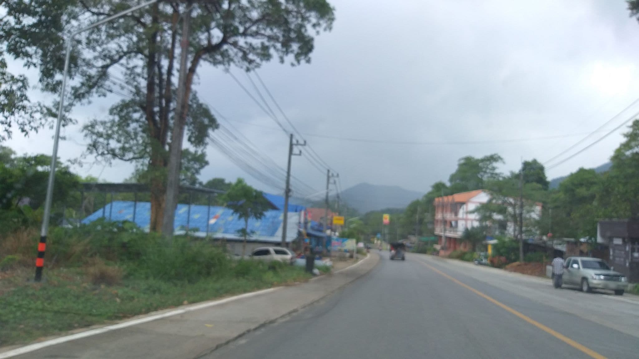 Street view near Anushabar Resort, Ko Chang — © ozflor (CC BY-SA · Mapillary)