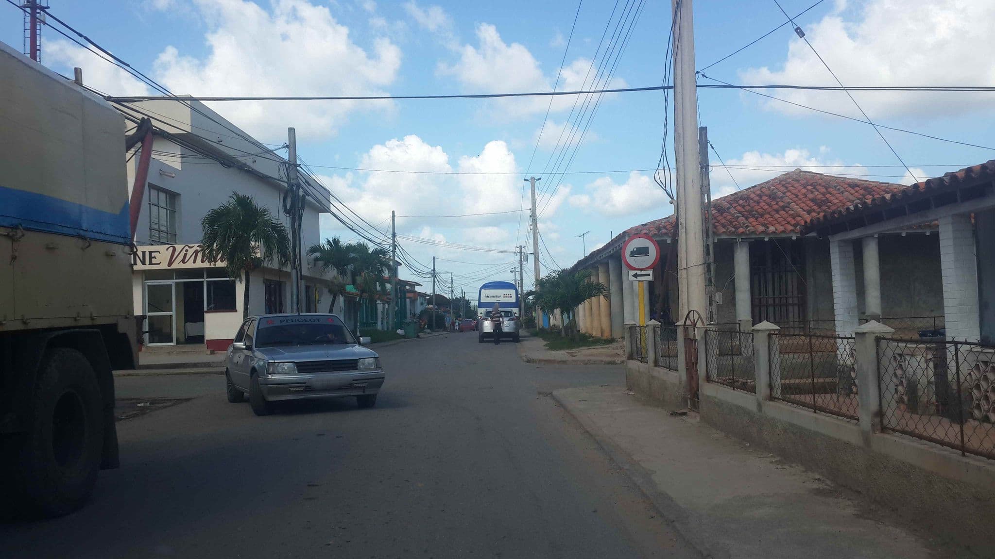 Street view near Casa Ana, Viñales
