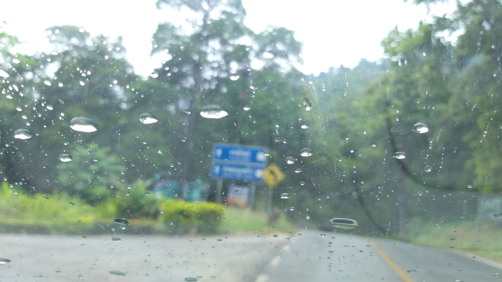 Street view near Vanara Bungalows & Resort, Ko Chang — © ozflor (CC BY-SA · Mapillary)