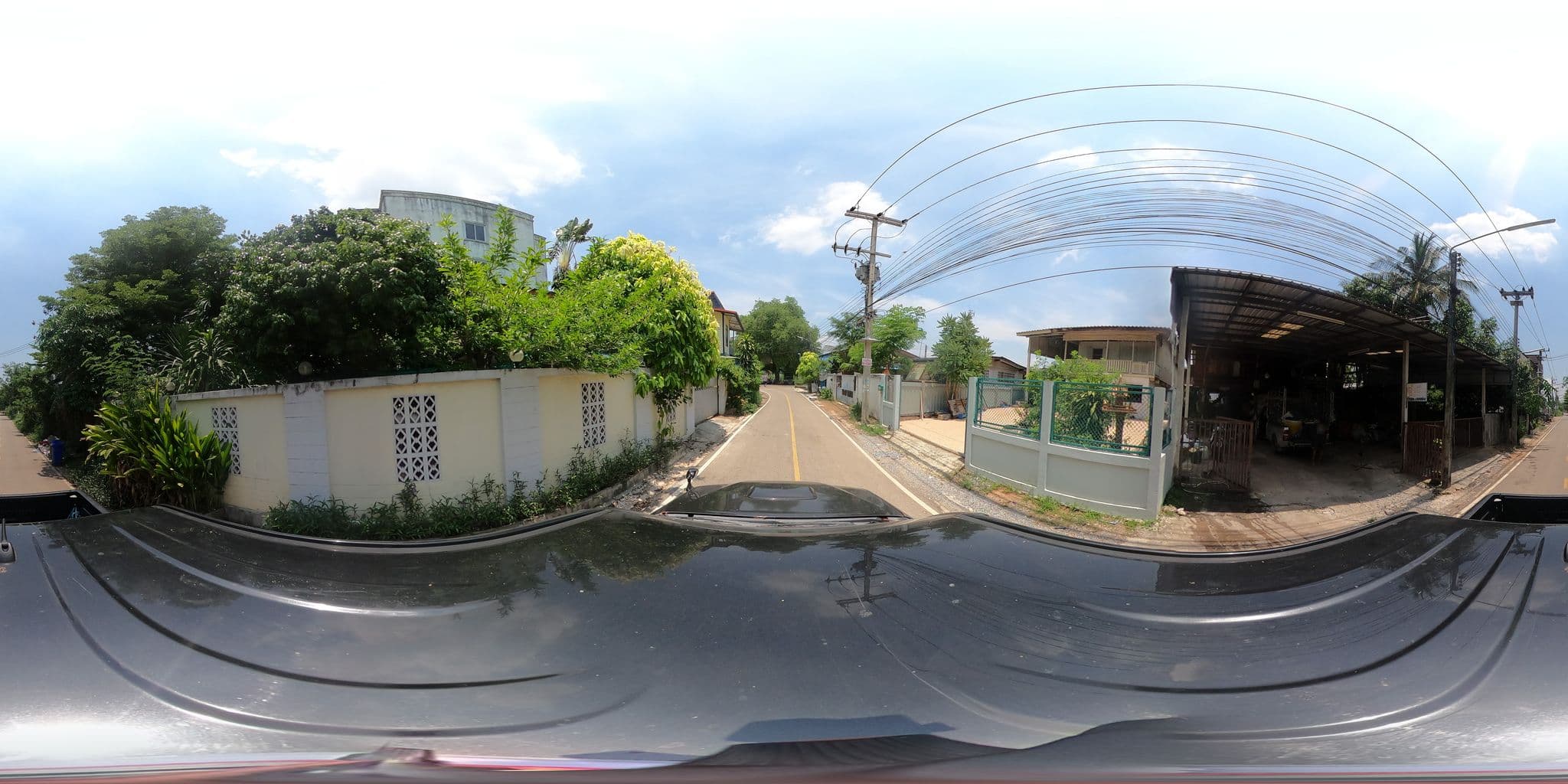 Street view near โรงแรมทิพปุระ (Tippura Hotel), Sa Kaeo — © nuttawutbunta (CC BY-SA · Mapillary)