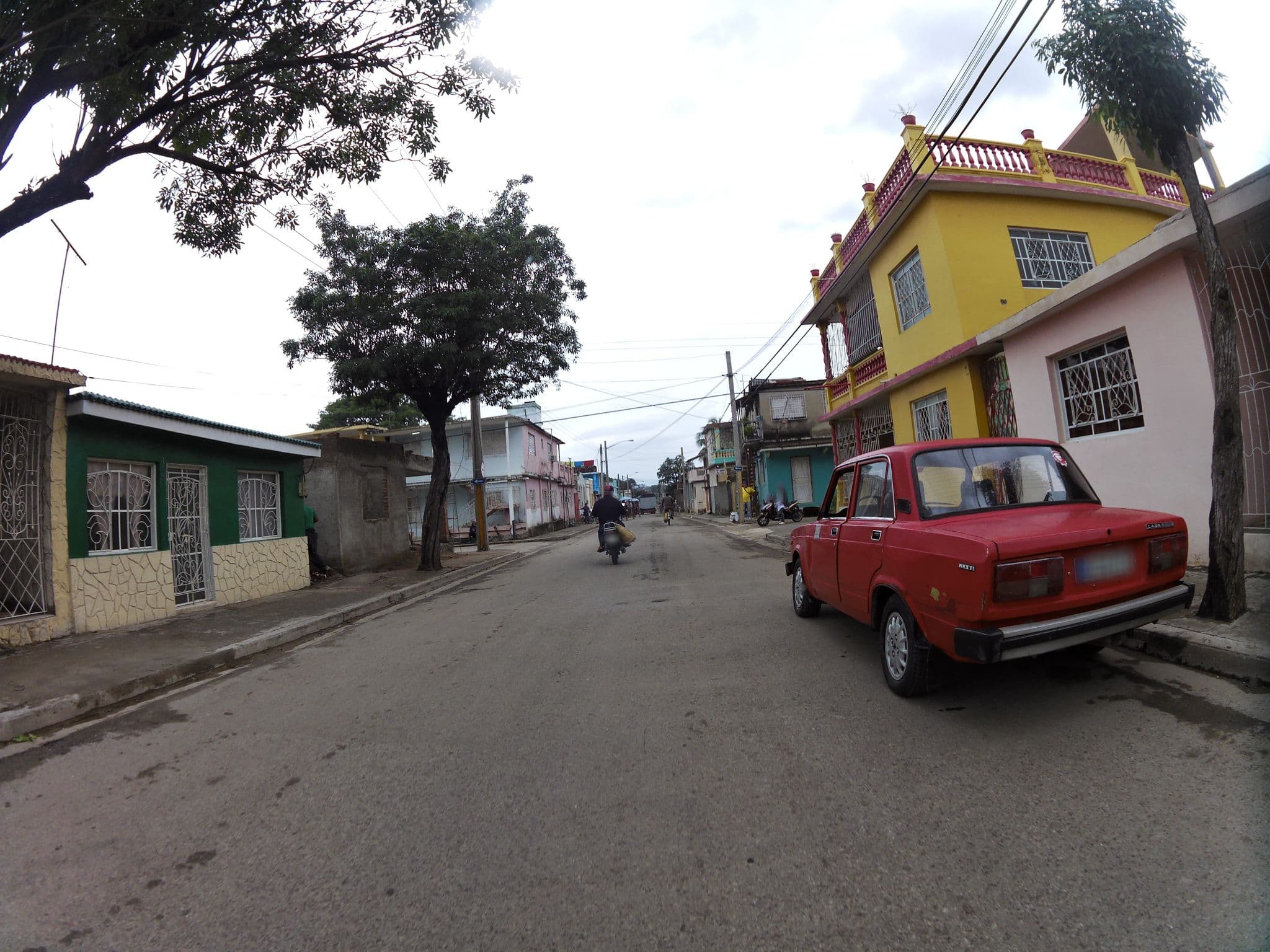Street view near Aima Casa, Las Tunas — © mronewheeldrive (CC BY-SA · Mapillary)