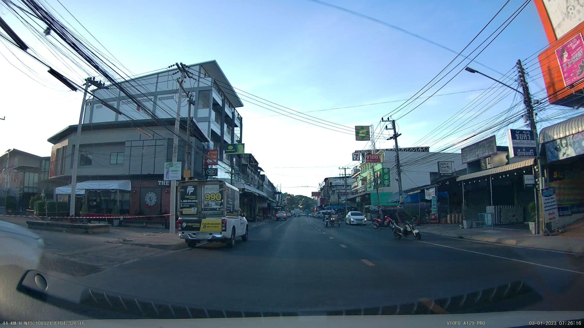 Street view near T4 Hotel (โรงแรมทีโฟร์), Si Sa Ket — © ThailandCambodia (CC BY-SA · Mapillary)