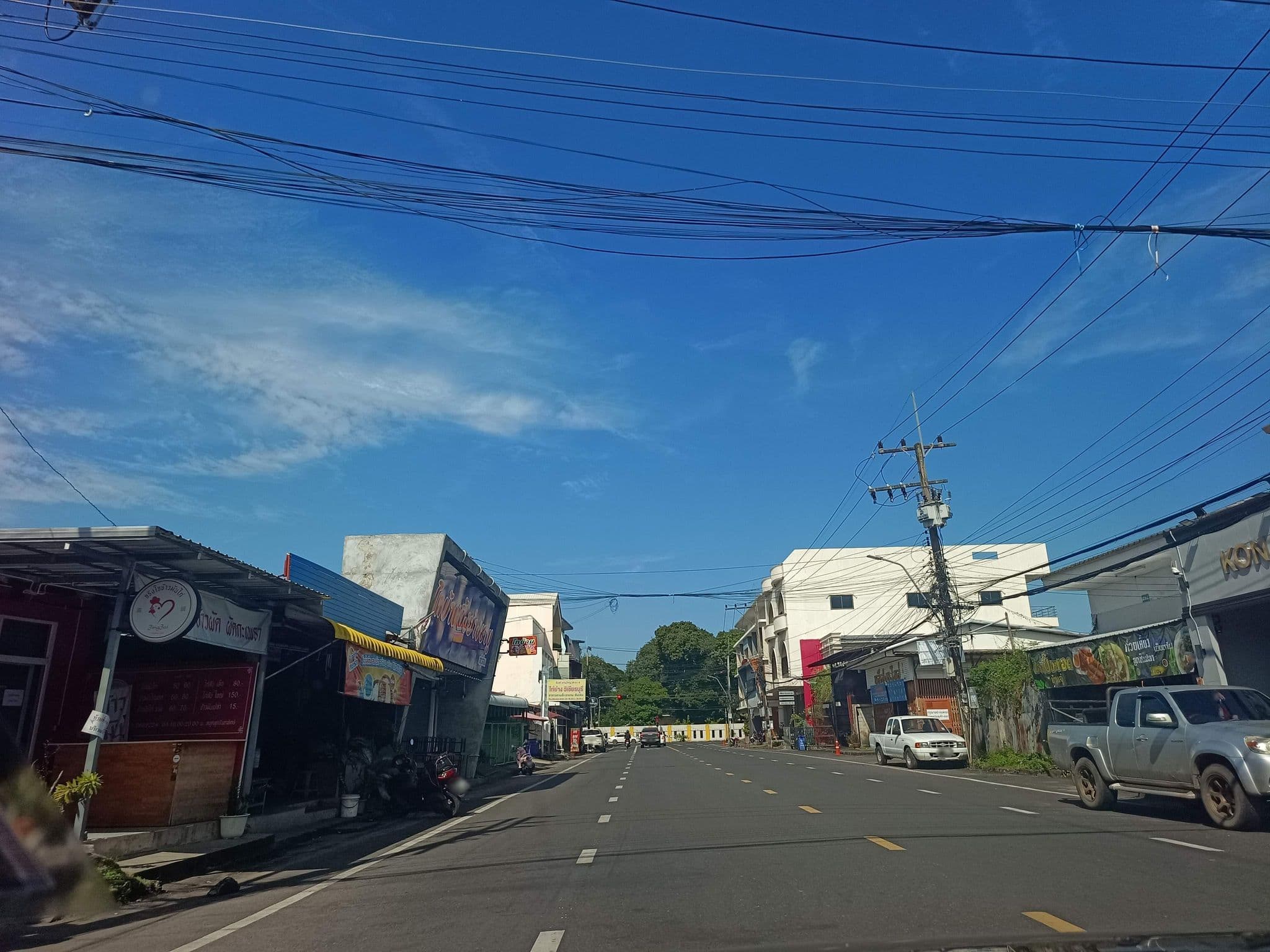 Street view near ศรีสมไทย, Ubon Ratchathani — © ThailandCambodia (CC BY-SA · Mapillary)
