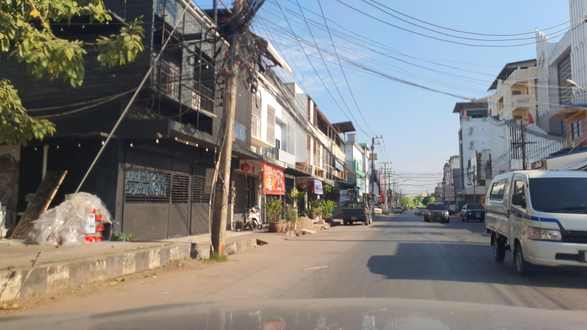 Street view near พี พี โฮเต็ล, Khon Kaen — © jrcarlsen (CC BY-SA · Mapillary)