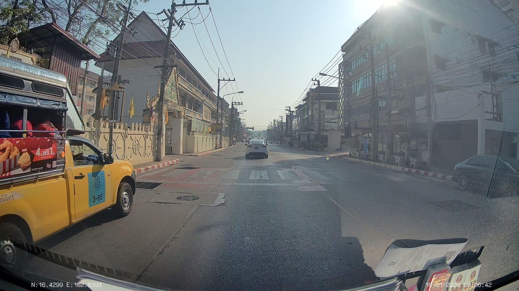 Street view near Kaen Nakorn Hotel, Khon Kaen — © ThailandCambodia (CC BY-SA · Mapillary)