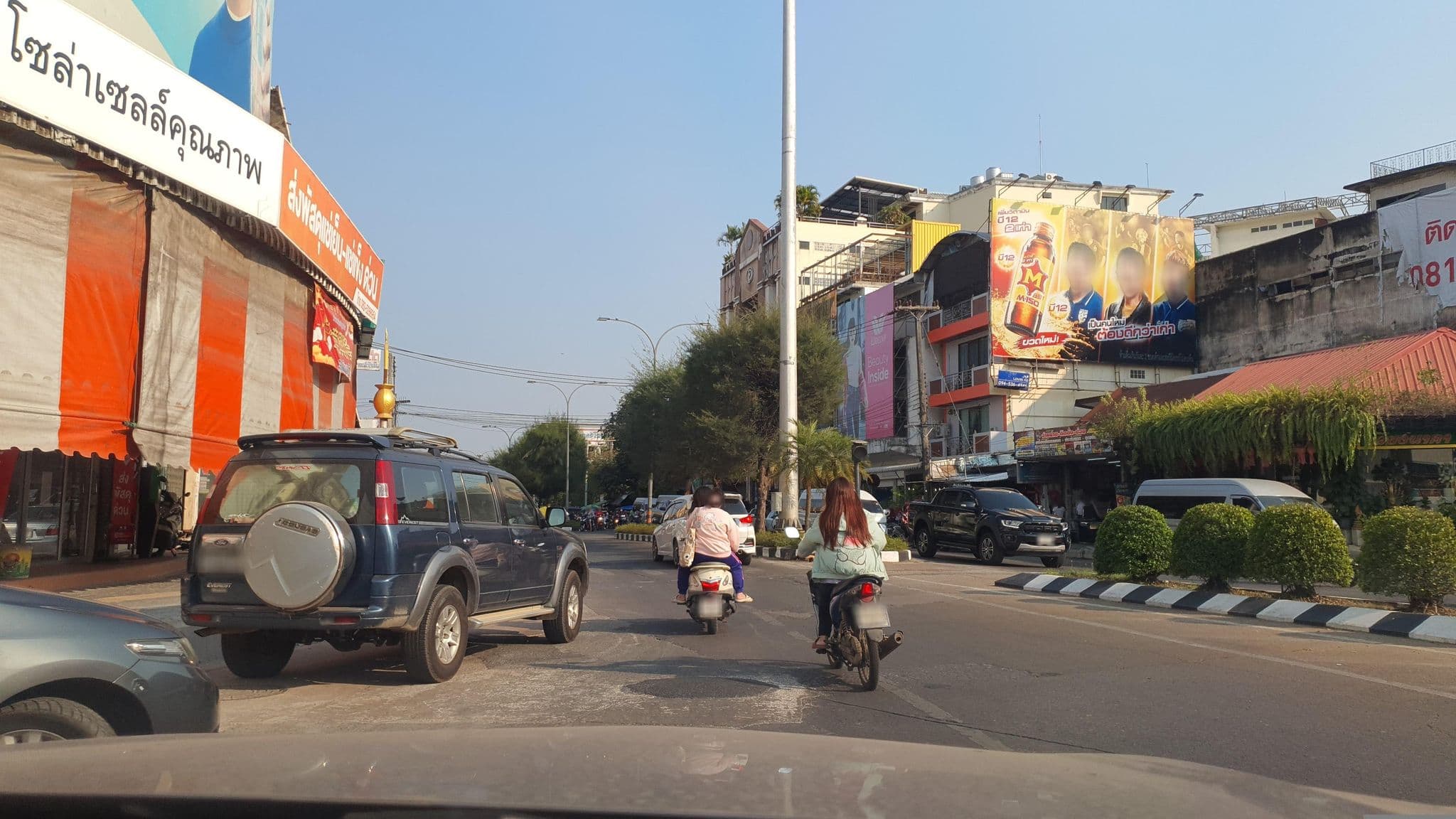 Street view near Whereder Poshtel, Udon Thani — © jrcarlsen (CC BY-SA · Mapillary)