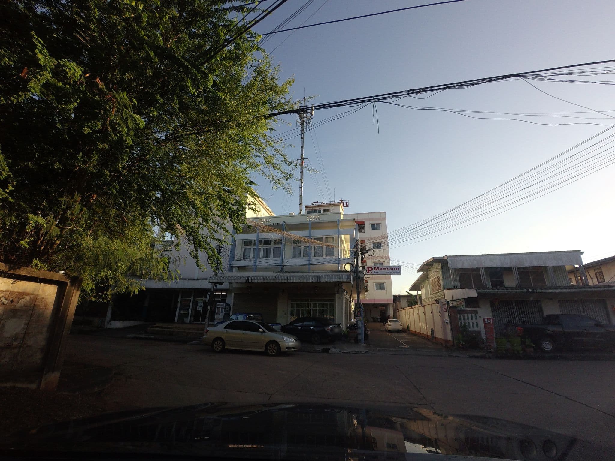 Street view near P. Mansion Udonthani, Udon Thani — © mishari (CC BY-SA · Mapillary)