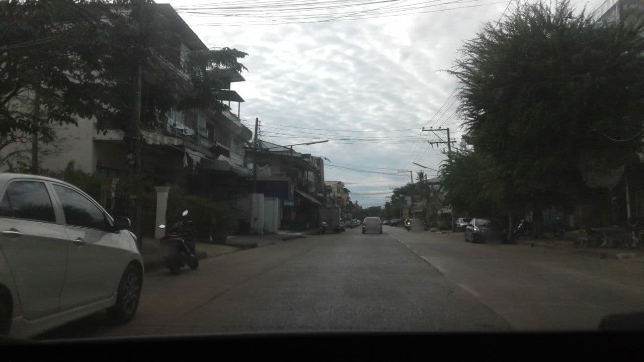 Street view near กฤษดารีสอร์ท, Udon Thani — © rariyaso (CC BY-SA · Mapillary)