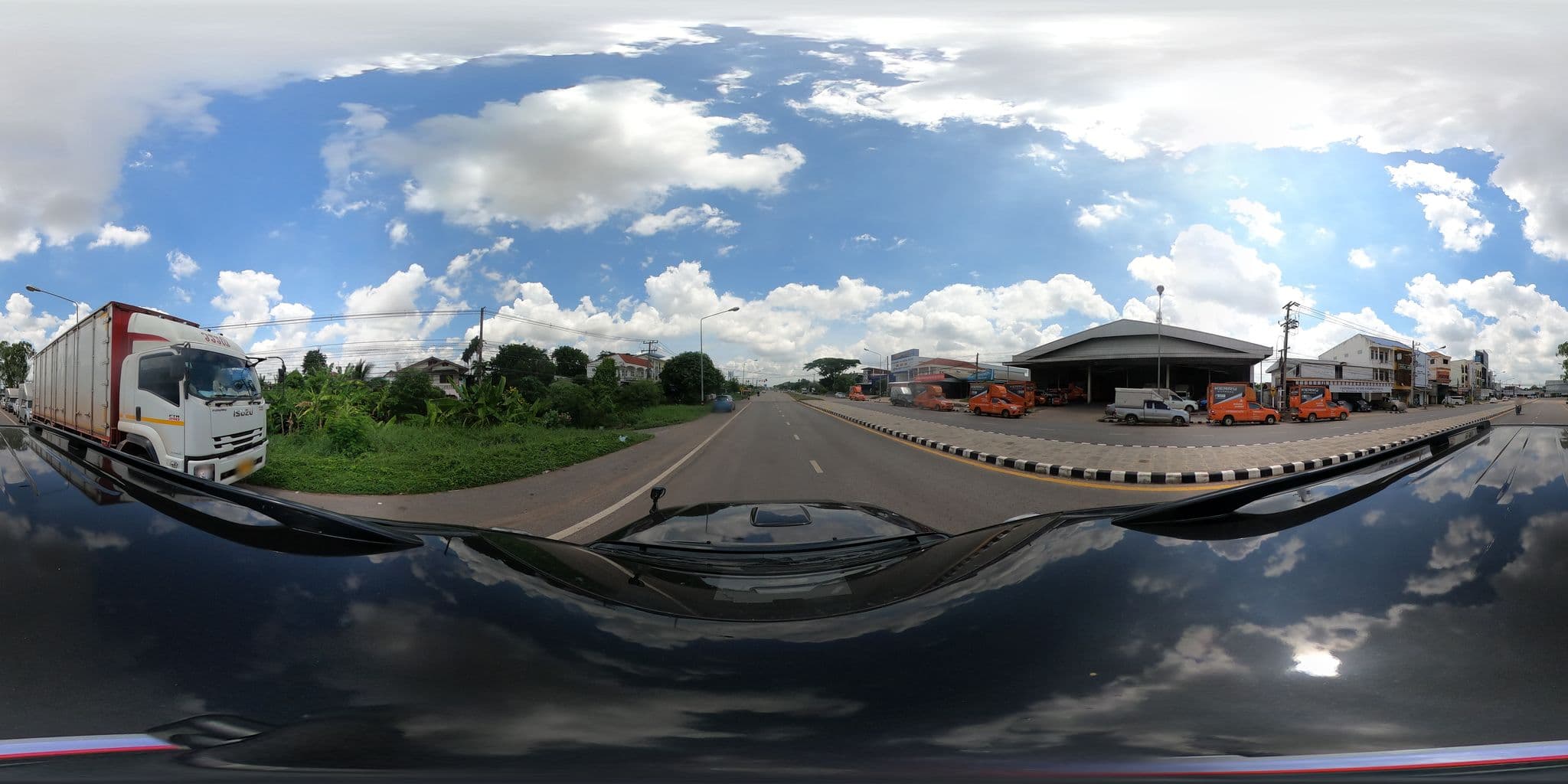 Street view near Khong River Hotel,Nk, Nong Khai — © nuttawutbunta (CC BY-SA · Mapillary)