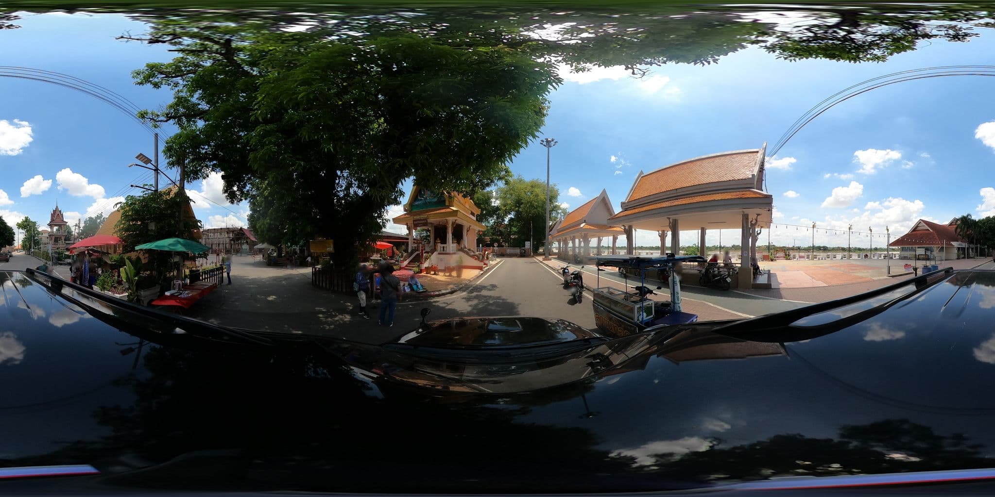 Street view near Mekhong Riverside, Nong Khai — © nuttawutbunta (CC BY-SA · Mapillary)