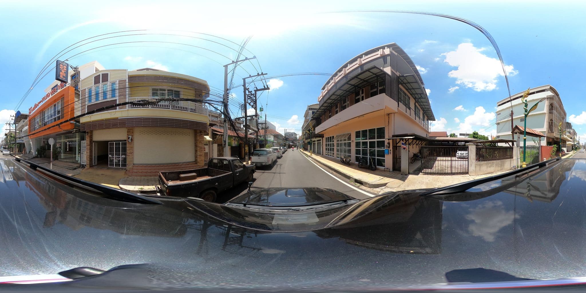 Street view near Klang Muang @ Nongkai, Nong Khai — © nuttawutbunta (CC BY-SA · Mapillary)